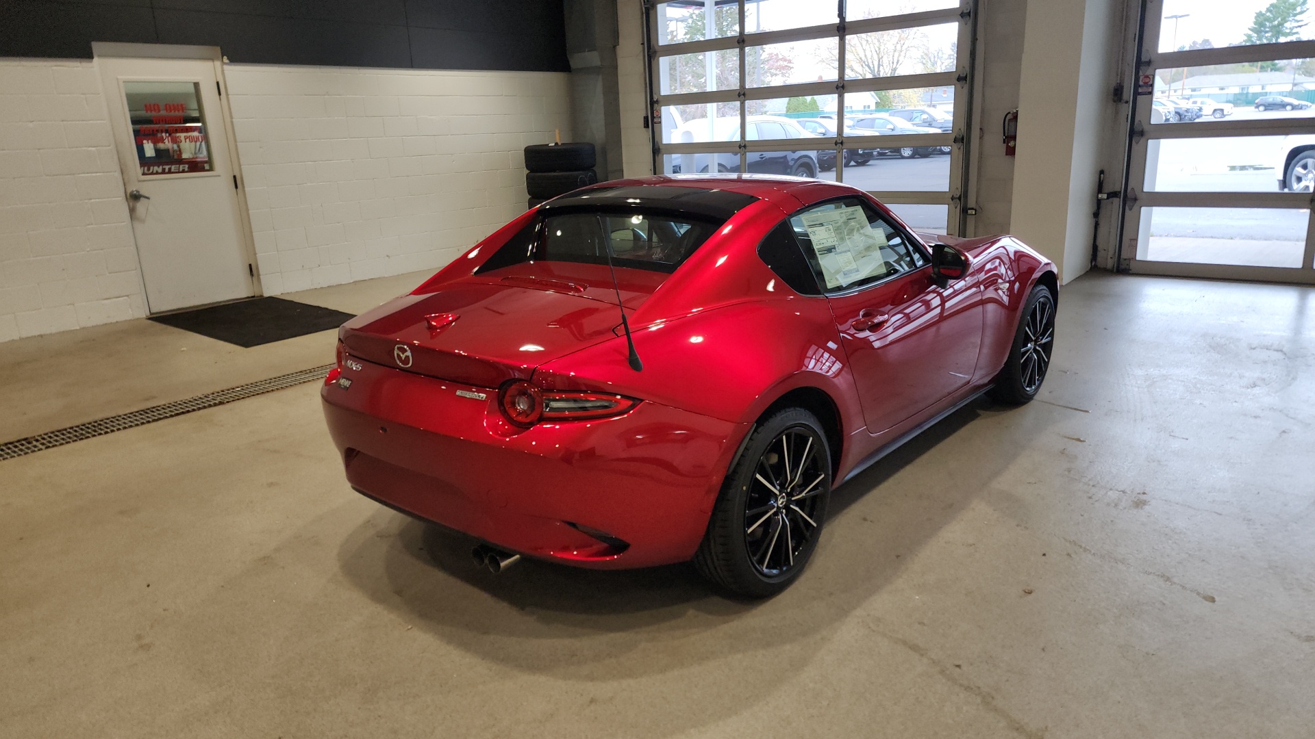 2024 Mazda MX-5 Miata RF Grand Touring 6