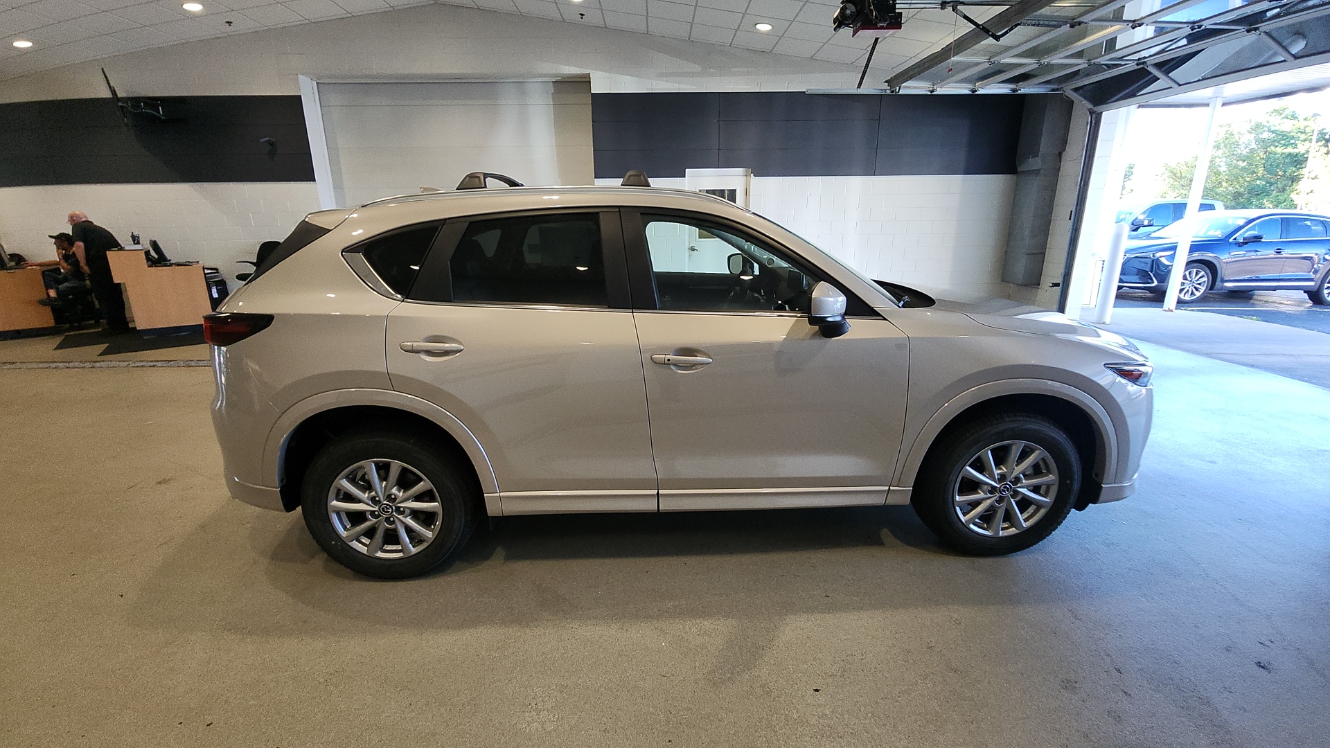 2025 Mazda CX-5 2.5 S Preferred Package 5