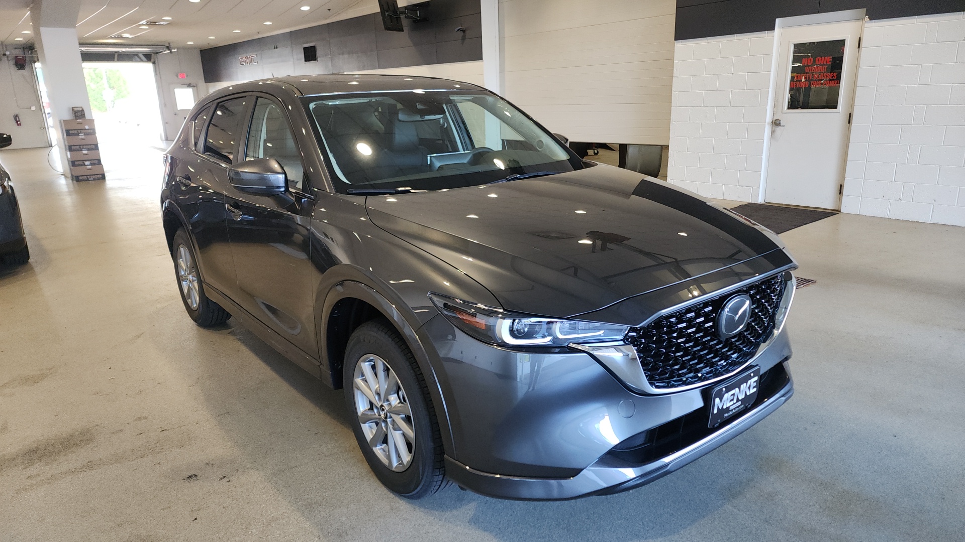 2025 Mazda CX-5 2.5 S Preferred Package 4