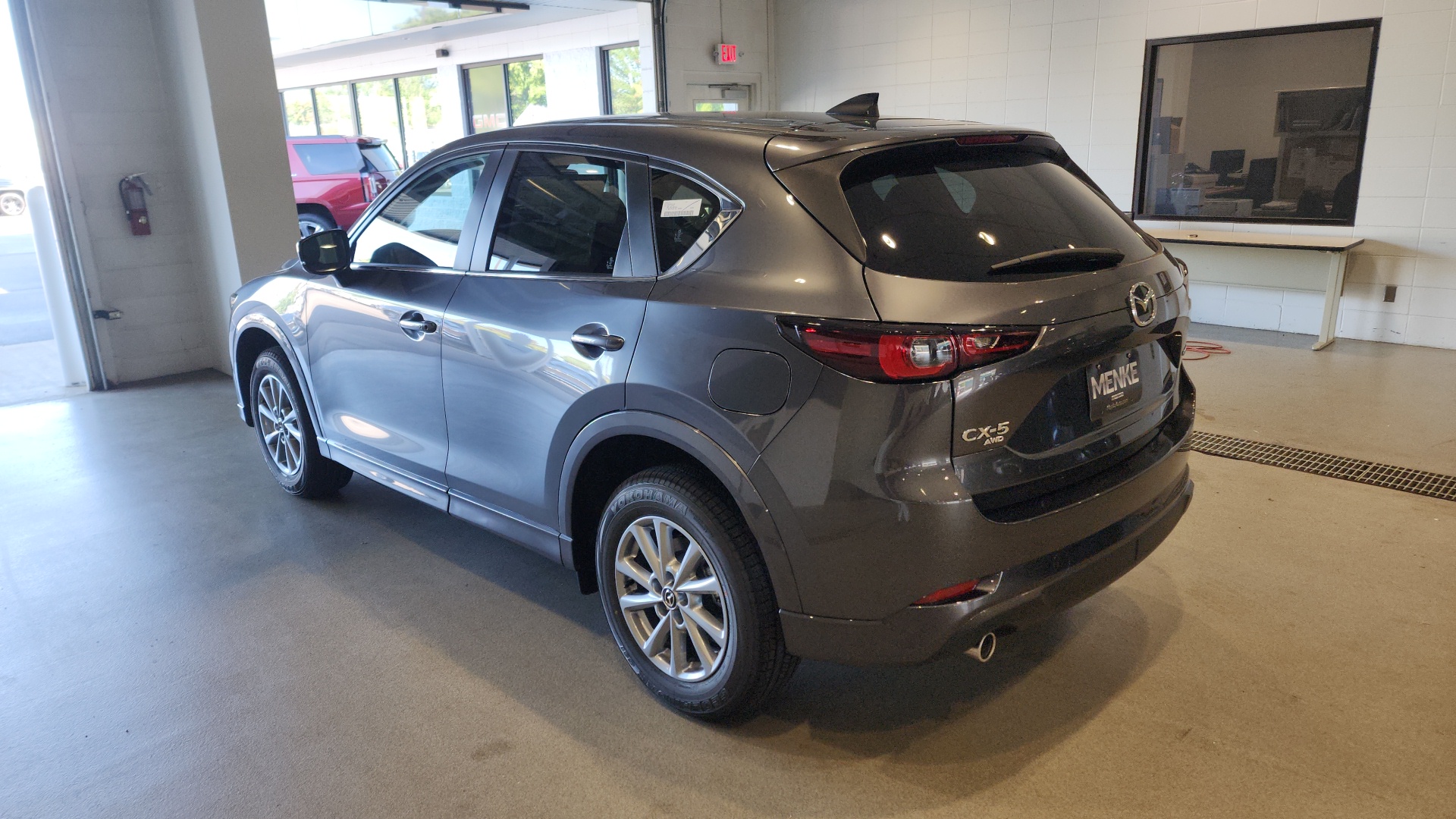 2025 Mazda CX-5 2.5 S Preferred Package 8