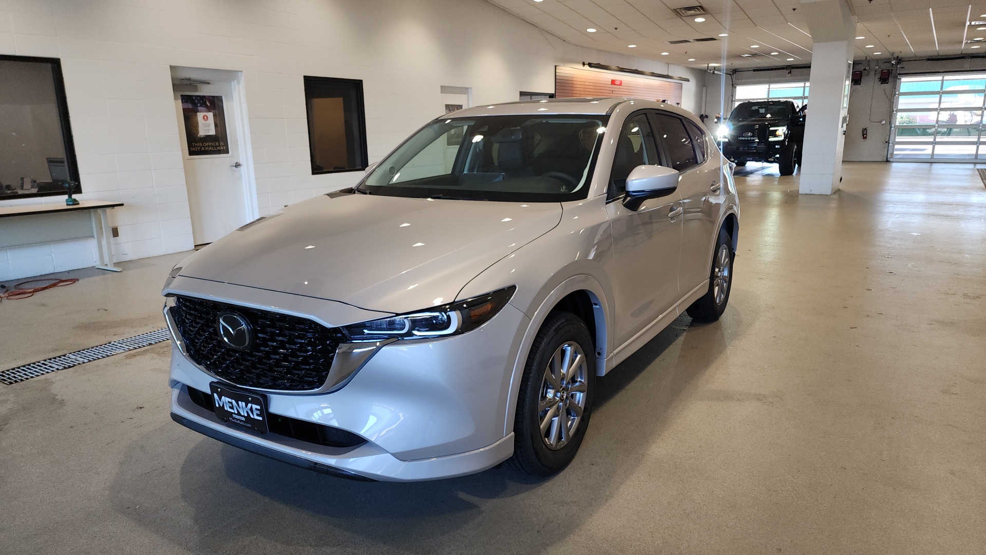 2025 Mazda CX-5 2.5 S Preferred Package 2