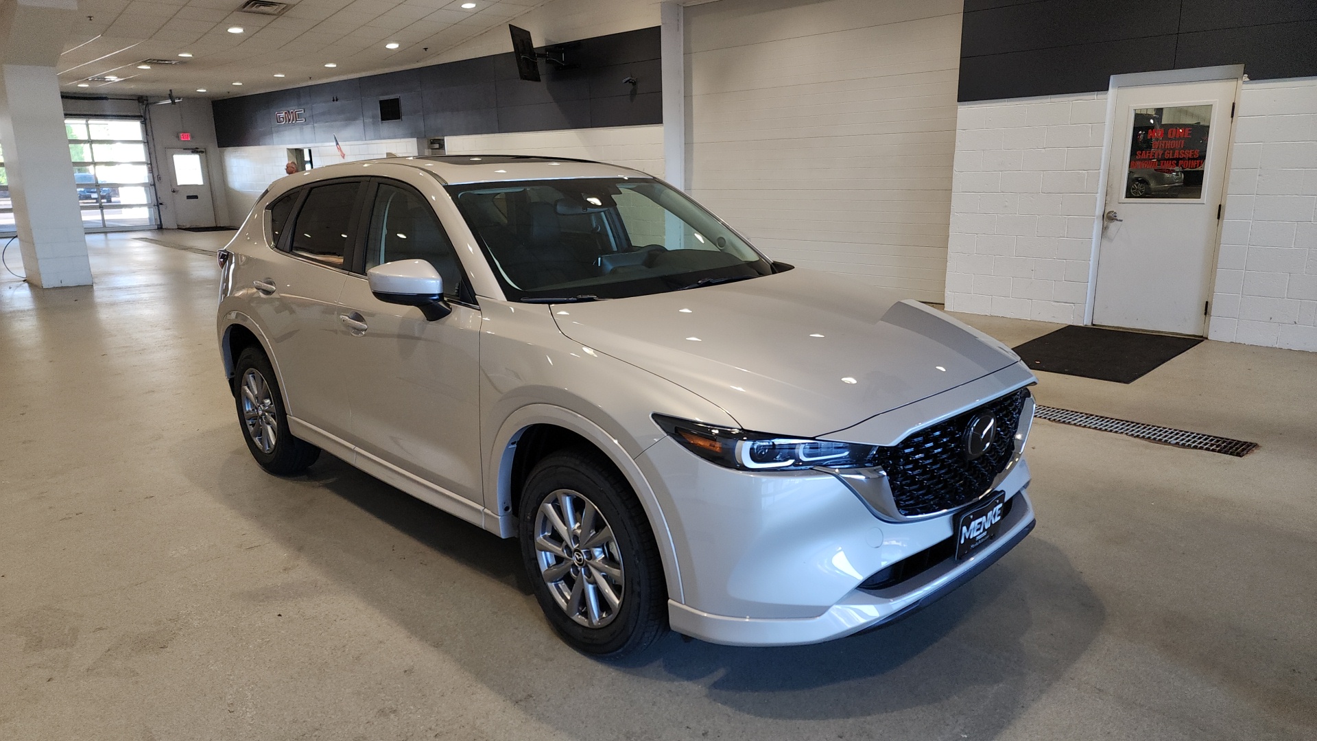 2025 Mazda CX-5 2.5 S Preferred Package 4