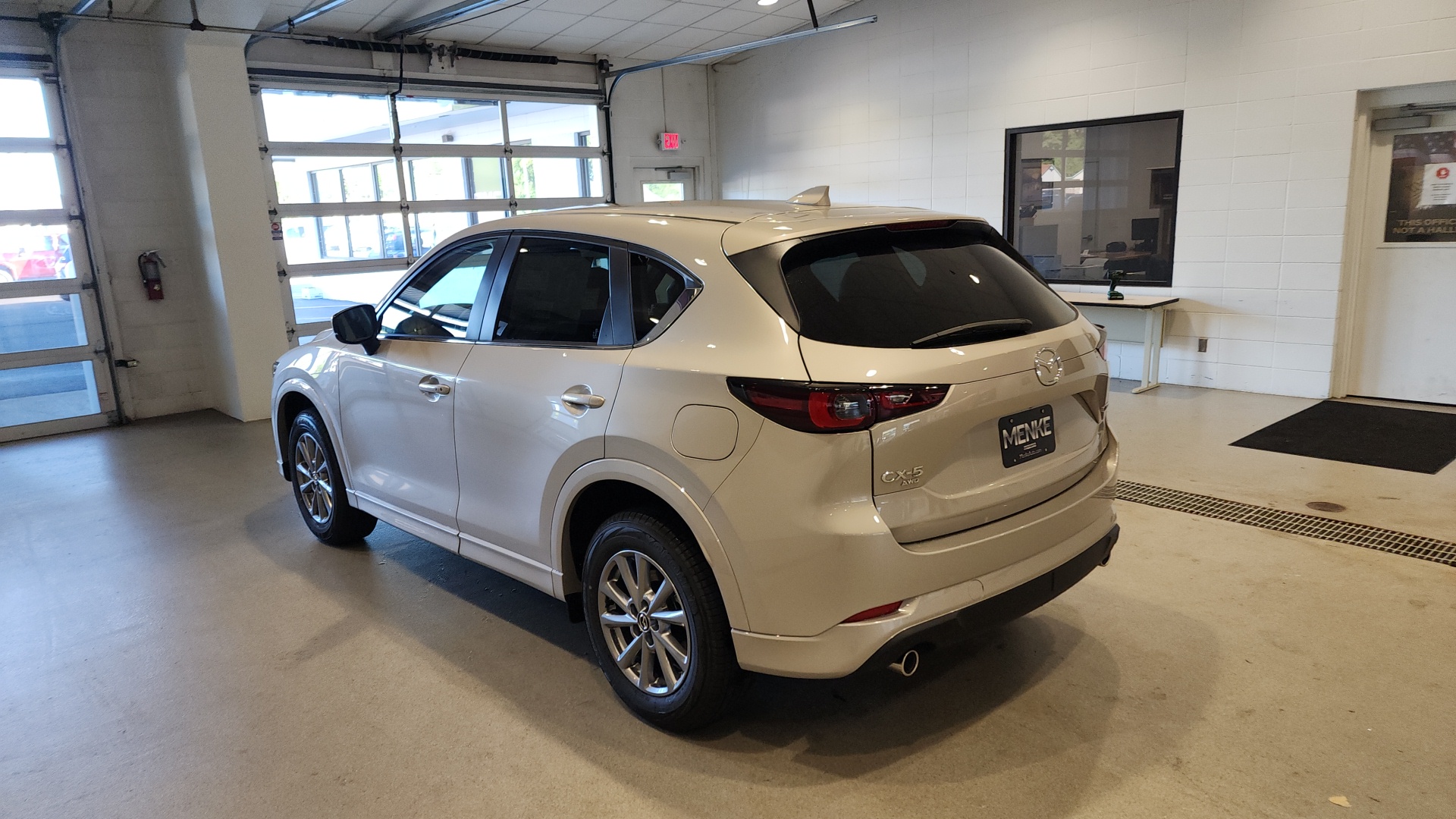 2025 Mazda CX-5 2.5 S Preferred Package 8