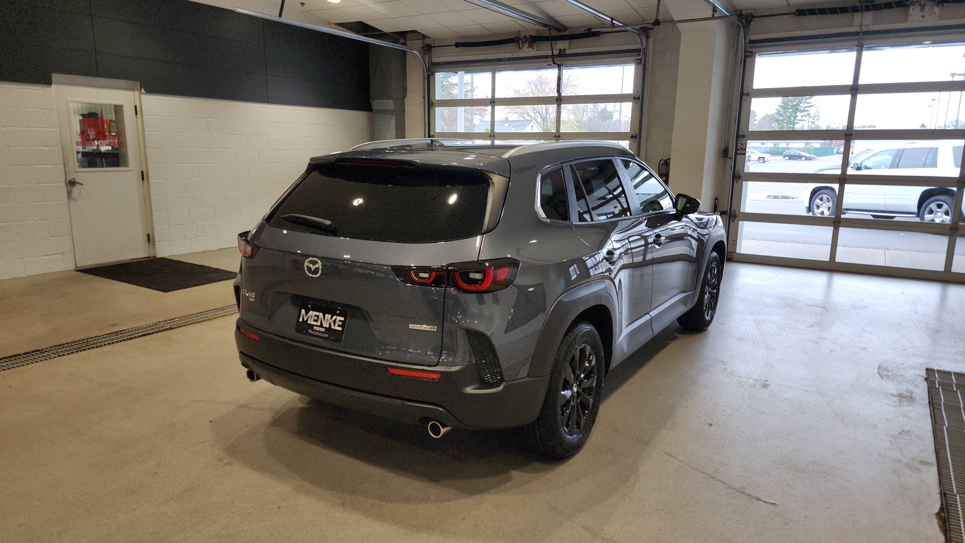 2025 Mazda CX-50 2.5 S Premium Package 6