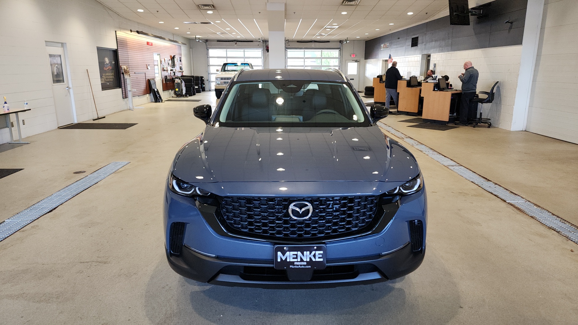 2025 Mazda CX-50 2.5 S Preferred Package 3