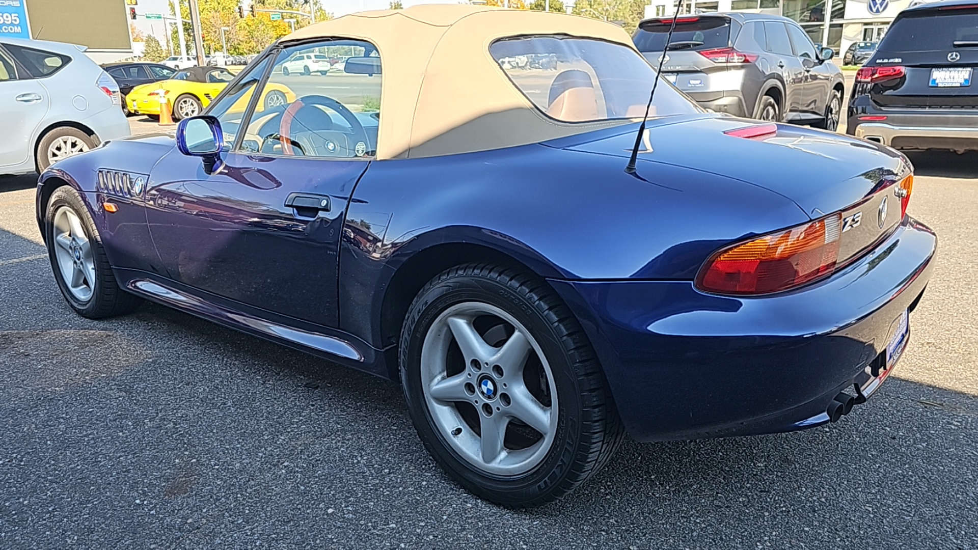 1997 BMW Z3 2.8 Convertible, Clean CARFAX, 2L NA I6 DOHC Engin 6