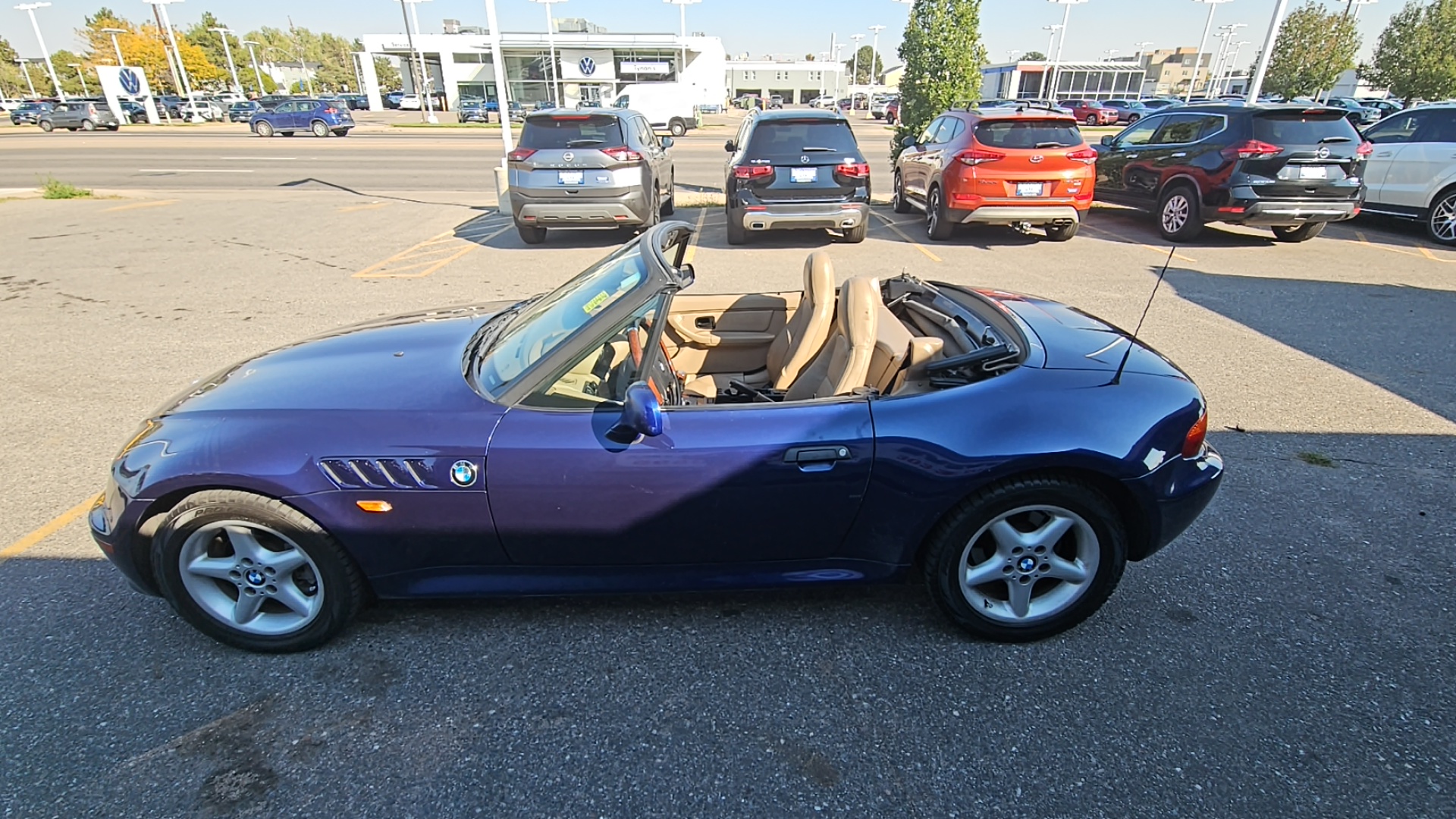 1997 BMW Z3 2.8 Convertible, Clean CARFAX, 2L NA I6 DOHC Engin 17