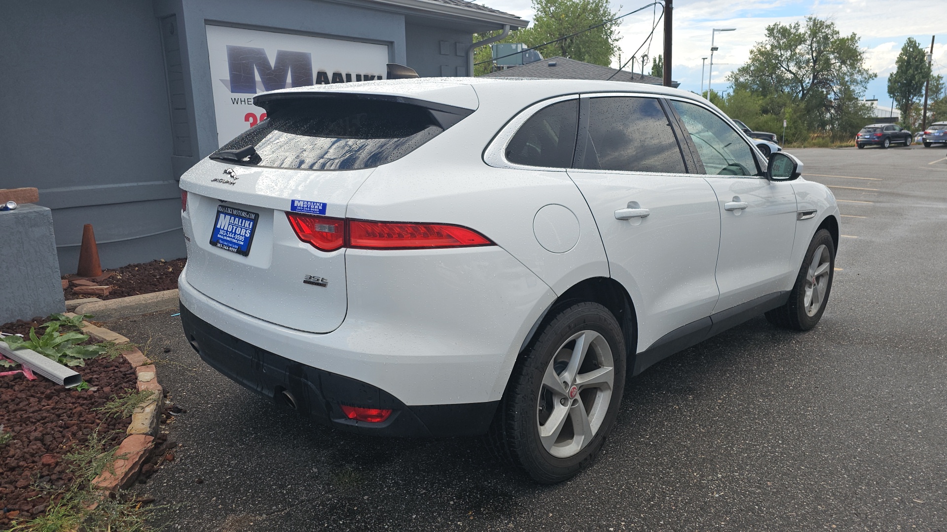 2020 Jaguar F-PACE 25t Premium AWD, Turbo Engine, Leather, Sunroof, B 6