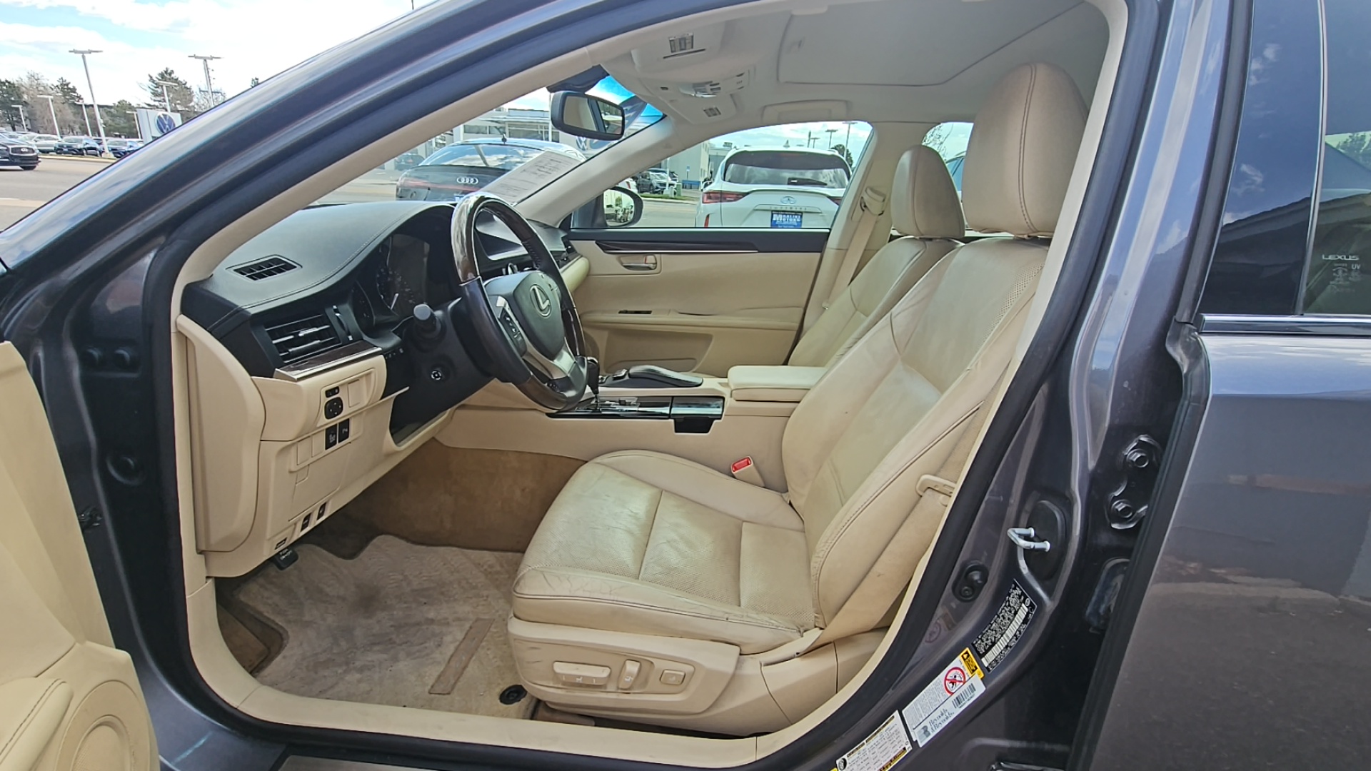 2013 Lexus ES 350  Luxury Sedan With Leather, Sunroof, Bluetooth 5