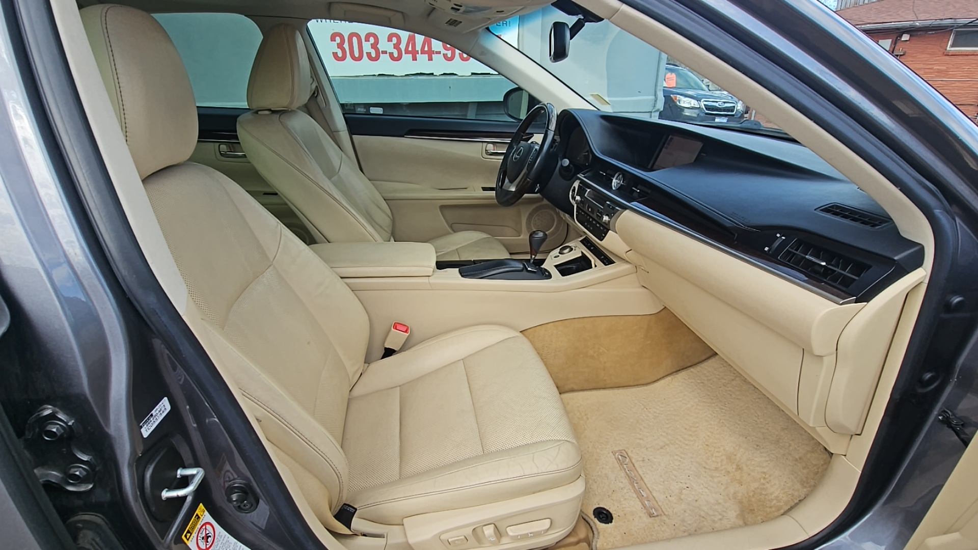 2013 Lexus ES 350  Luxury Sedan With Leather, Sunroof, Bluetooth 6