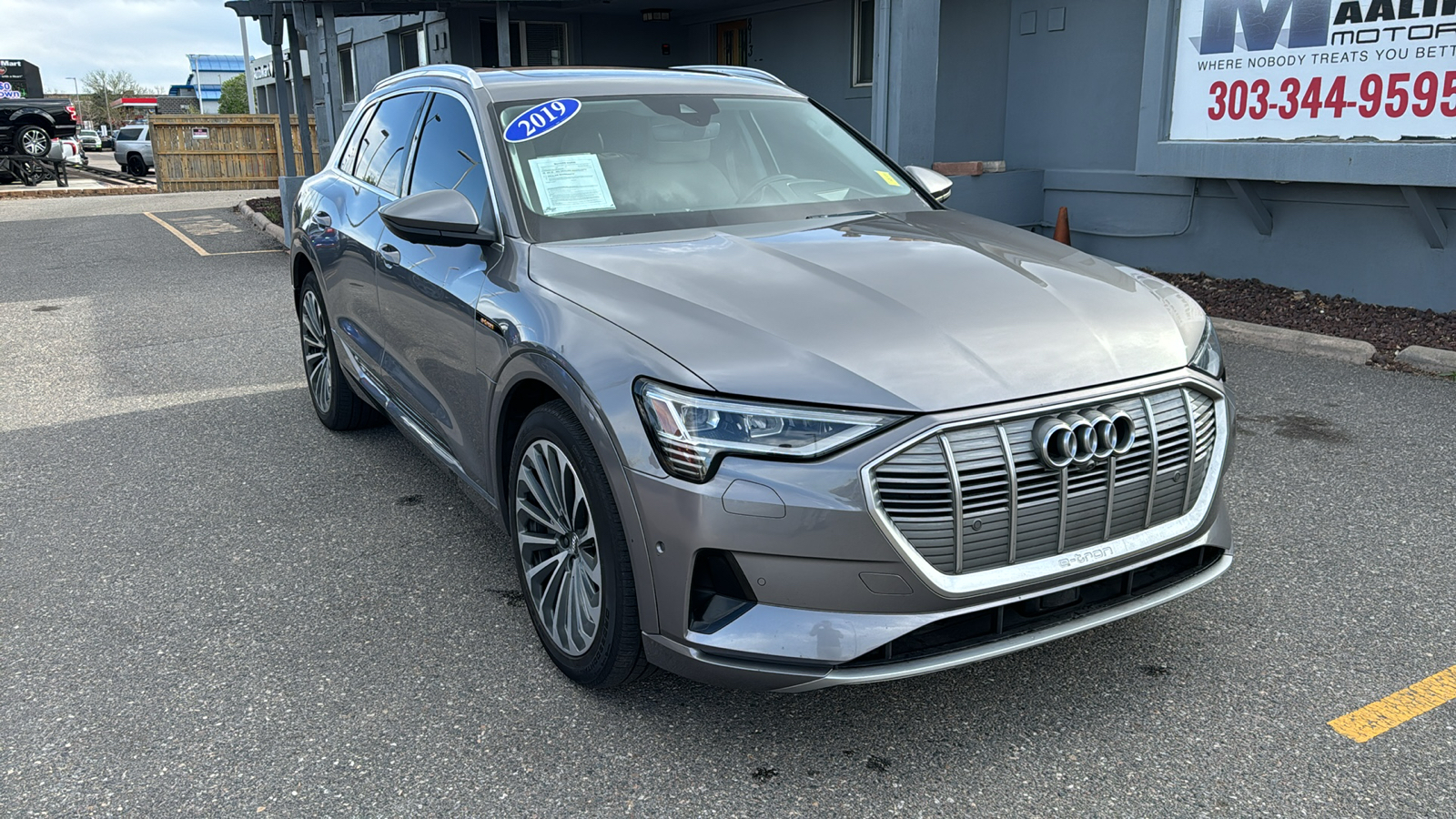 2019 Audi e-tron quattro Prestige AWD Electric Power, Navigation, S 1
