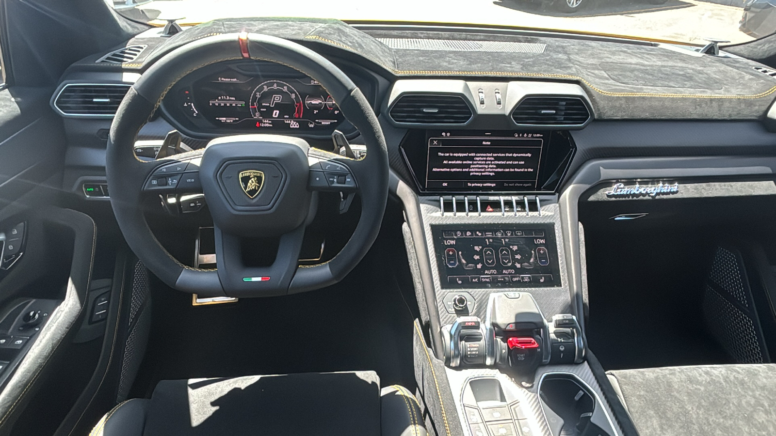 2024 Lamborghini Urus Performante AWD, Twin Turbo V8, Navigation, Leathe 13
