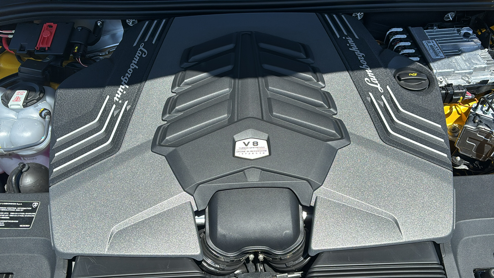 2024 Lamborghini Urus Performante AWD, Twin Turbo V8, Navigation, Leathe 35