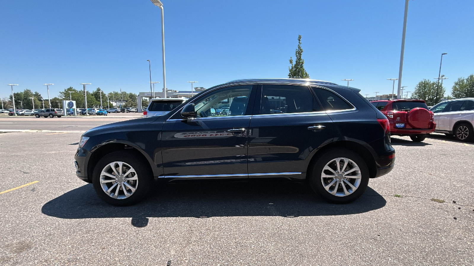 2016 Audi Q5 2.0T quattro Premium Plus AWD, Heated Seats, Sunro 4