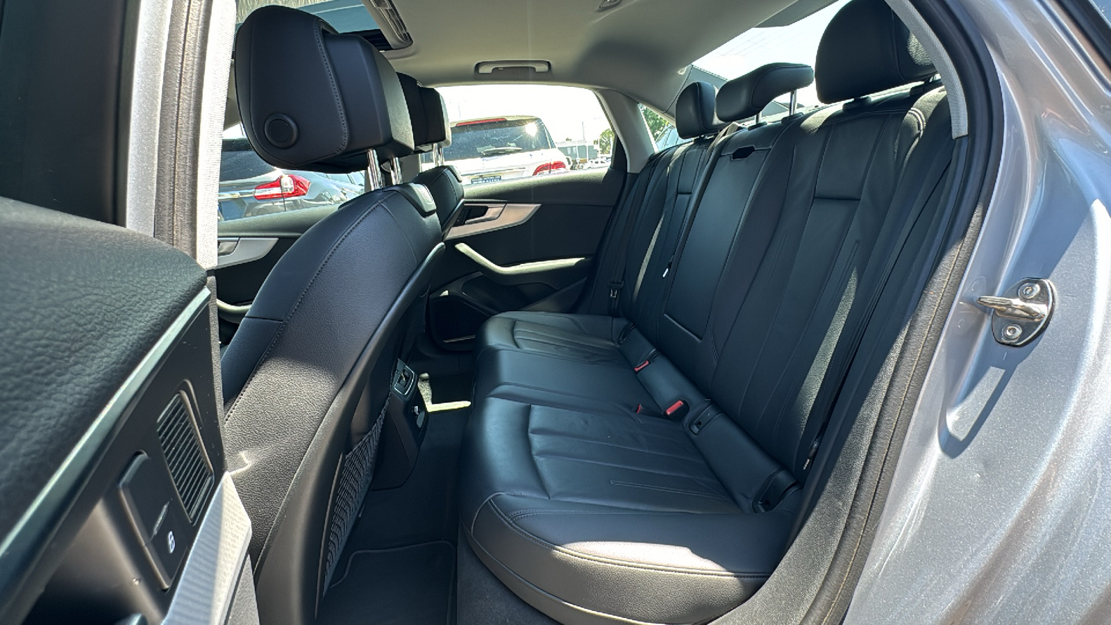 2018 Audi A4 2.0T quattro Premium Plus AWD Quattro Premium Plus 31