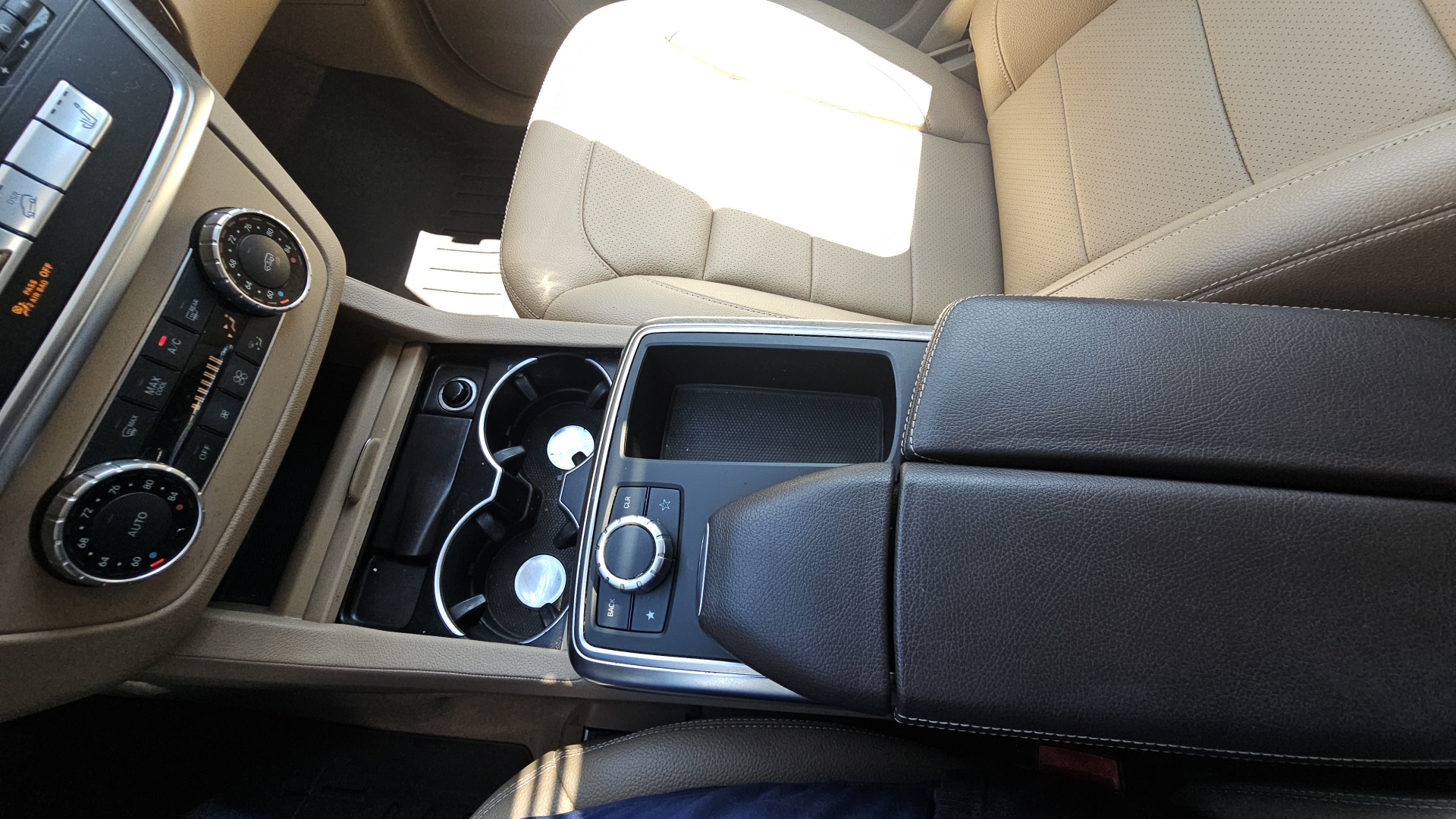 2015 Mercedes-Benz M-Class ML 350 4MATIC AWD, Navigation, Sunroof, Heated Lea 21