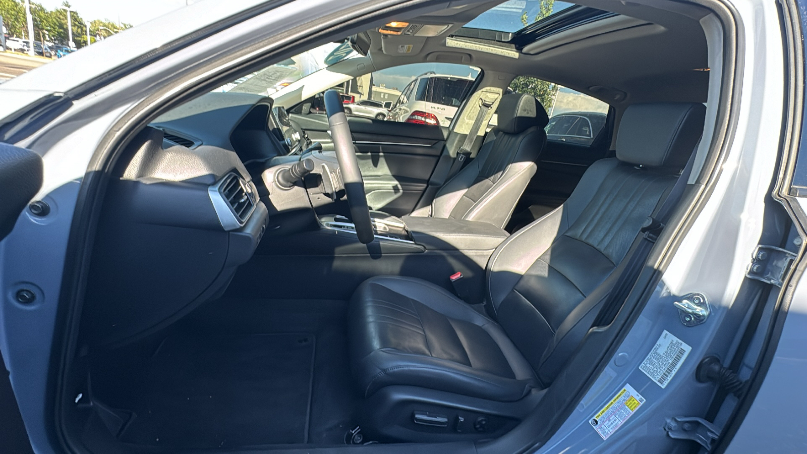 2022 Honda Accord Touring Turbo Engine, Leather, Sunroof, Navigation 28