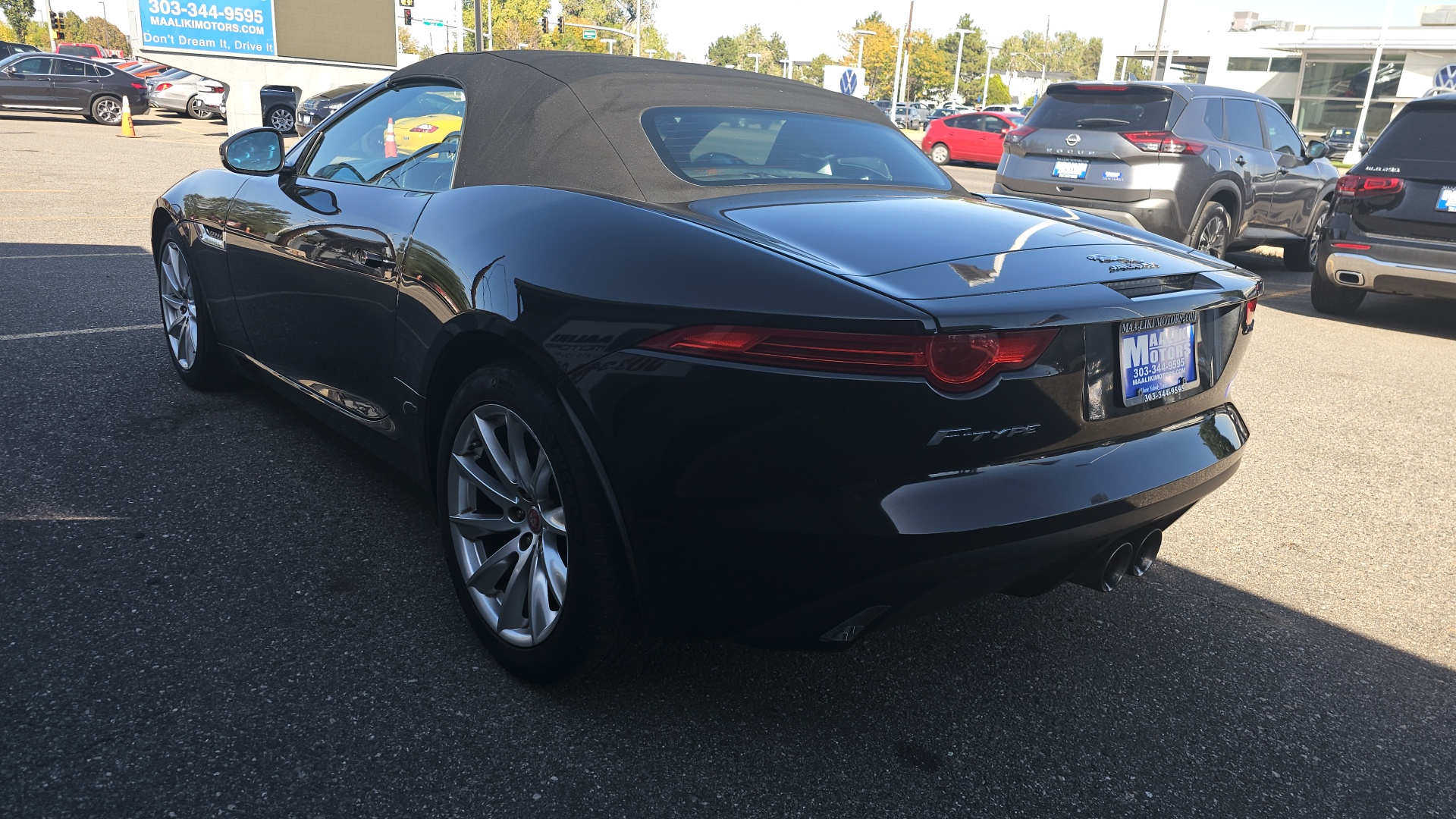 2016 Jaguar F-TYPE  Supercharged V6, Convertible, Bluetooth, Leather  4