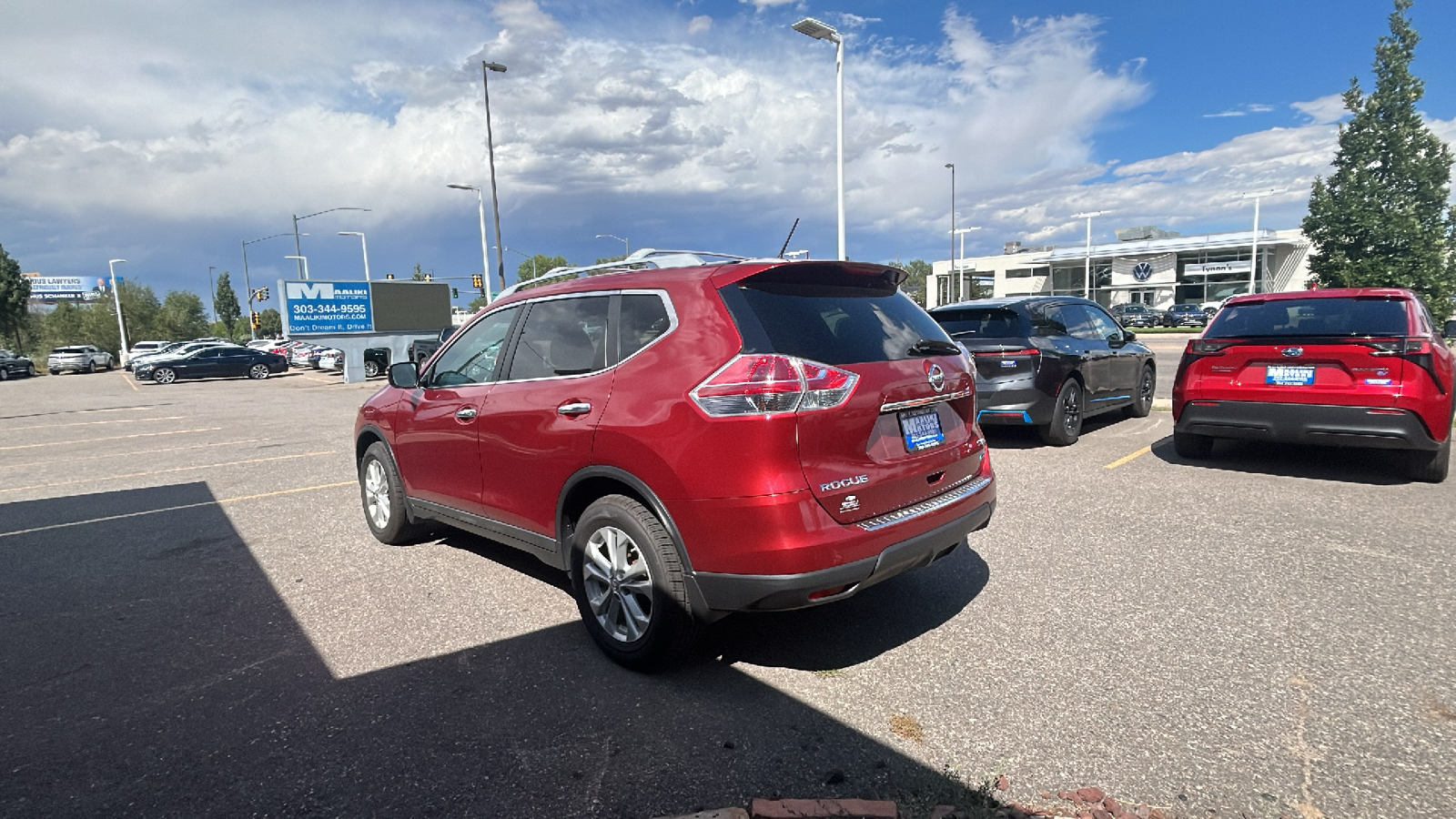 2014 Nissan Rogue SV AWD For Enhanced Stability and Control 5