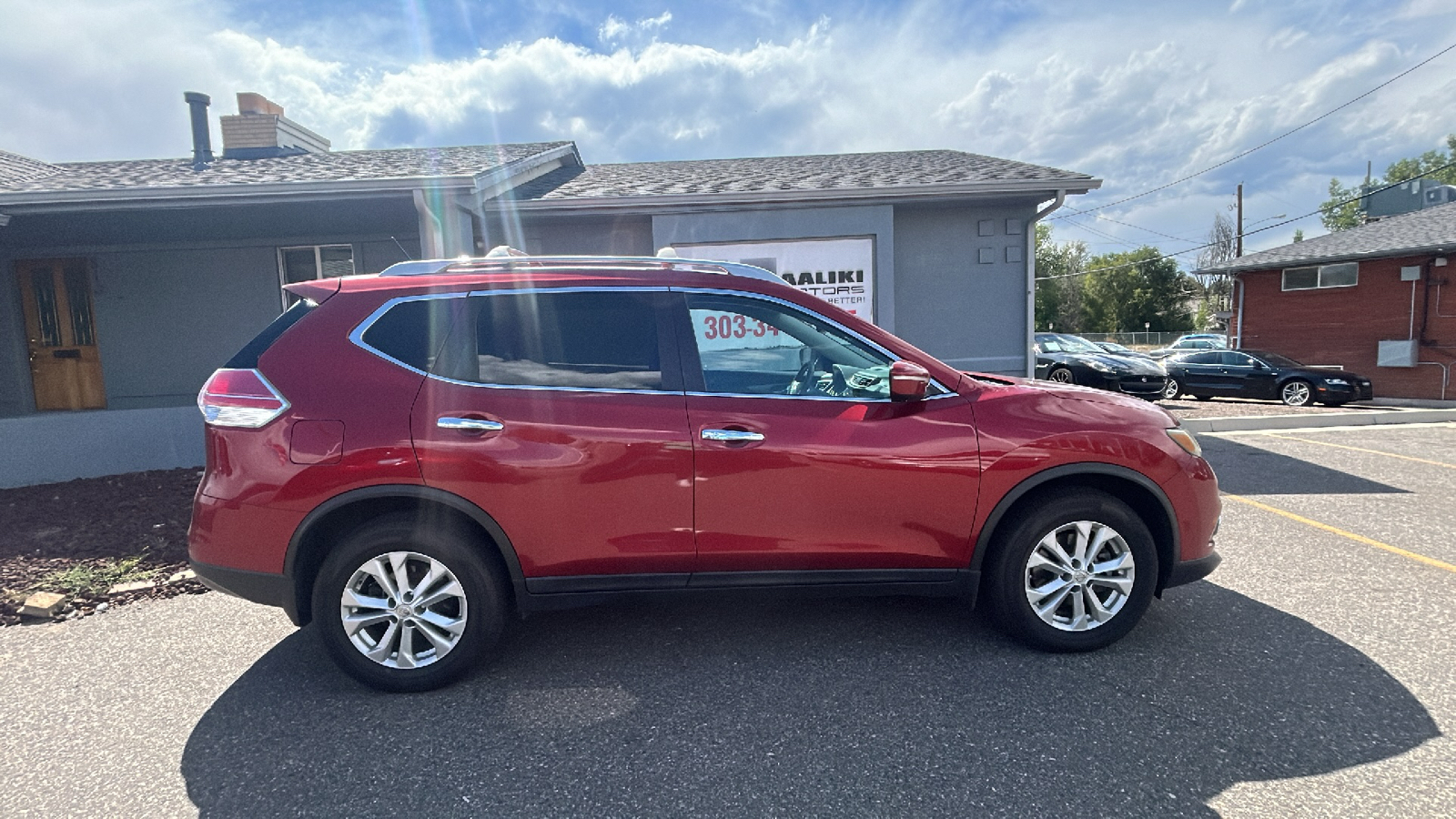 2014 Nissan Rogue SV AWD For Enhanced Stability and Control 10