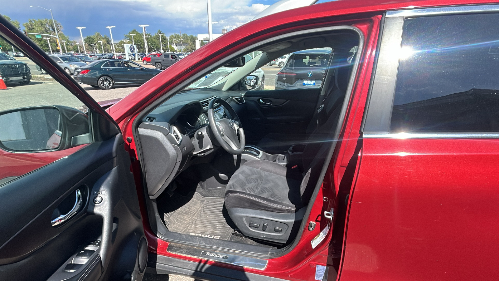 2014 Nissan Rogue SV AWD For Enhanced Stability and Control 12