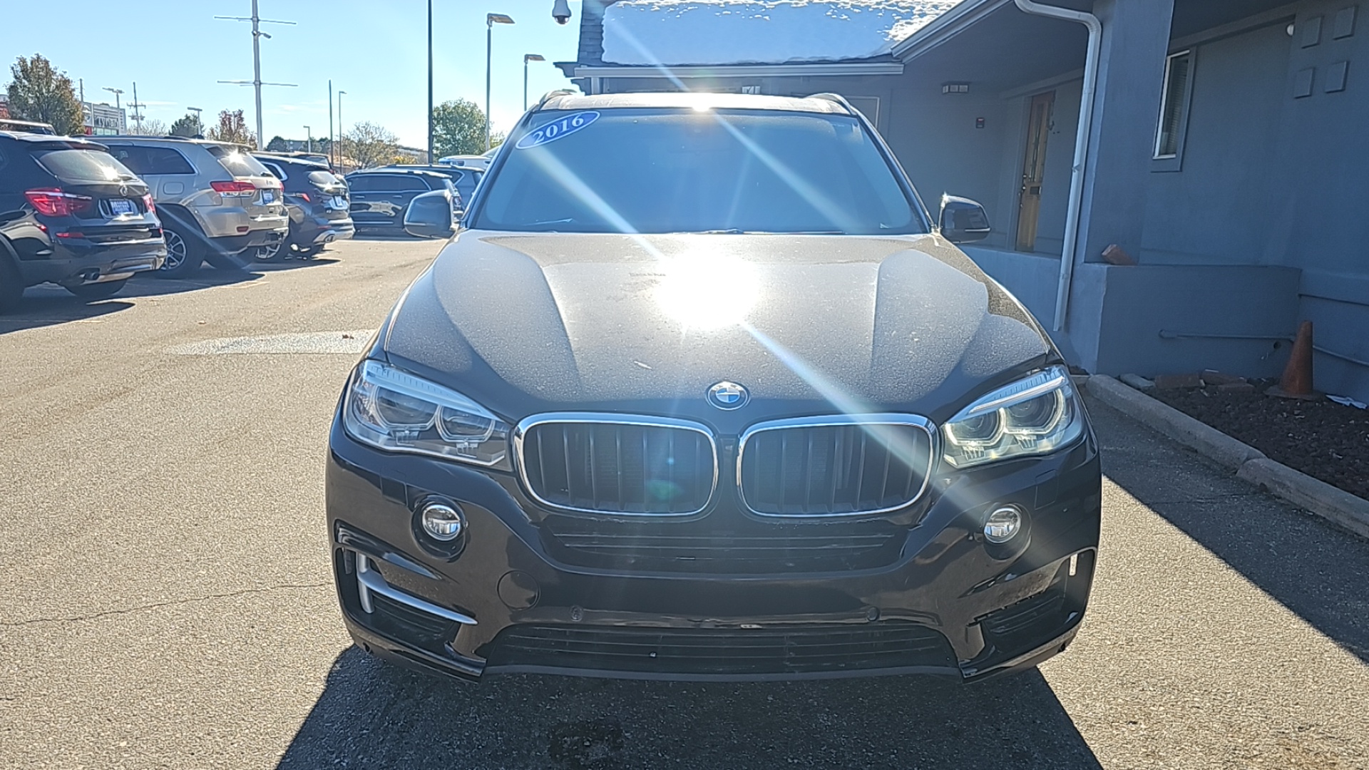 2016 BMW X5 xDrive35i Luxurious AWD with Navigation, Sunroof,  2