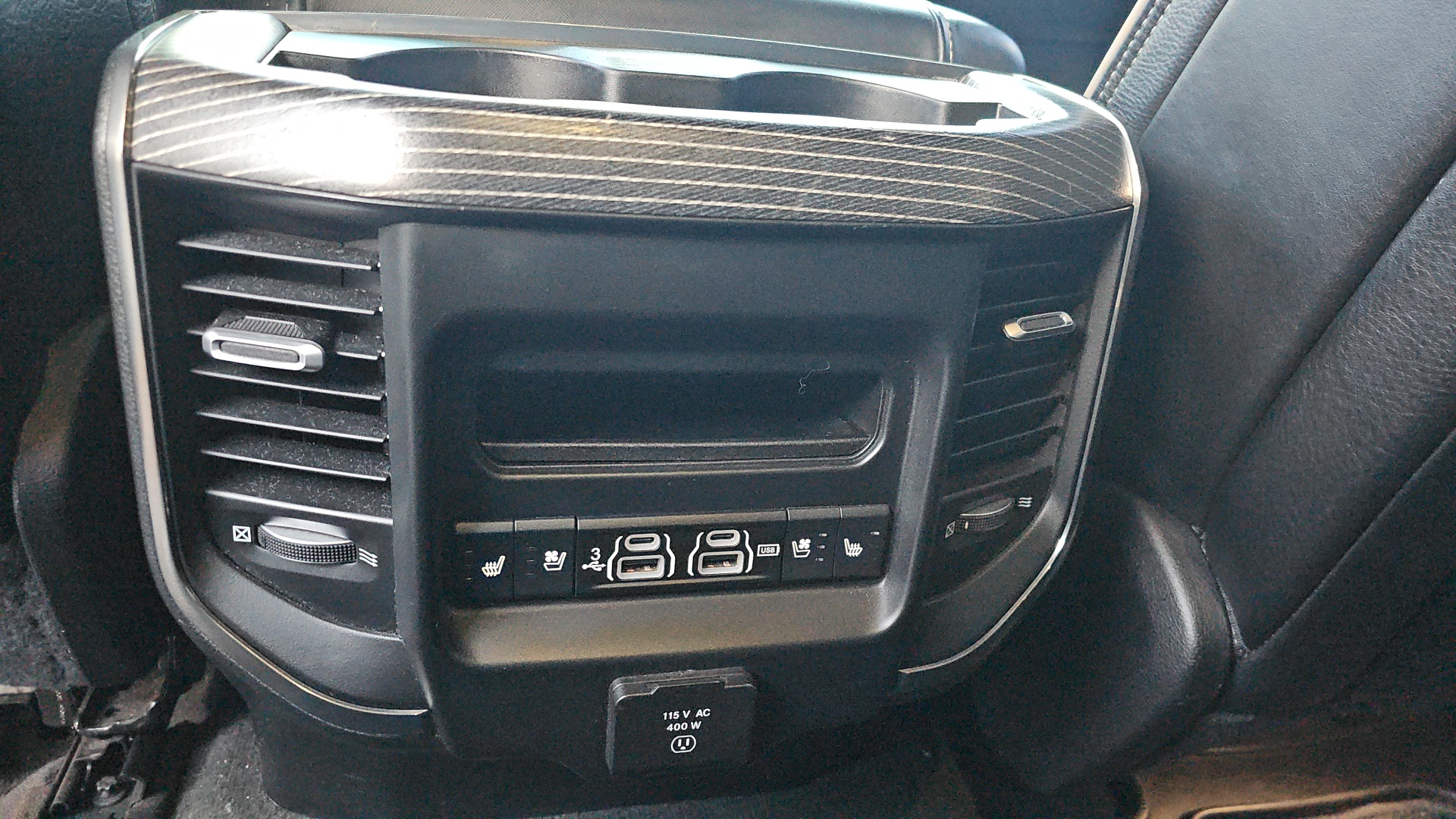 2020 Ram 1500 Limited HEMI Power, 4WD, Leather Luxury, Navigatio 26