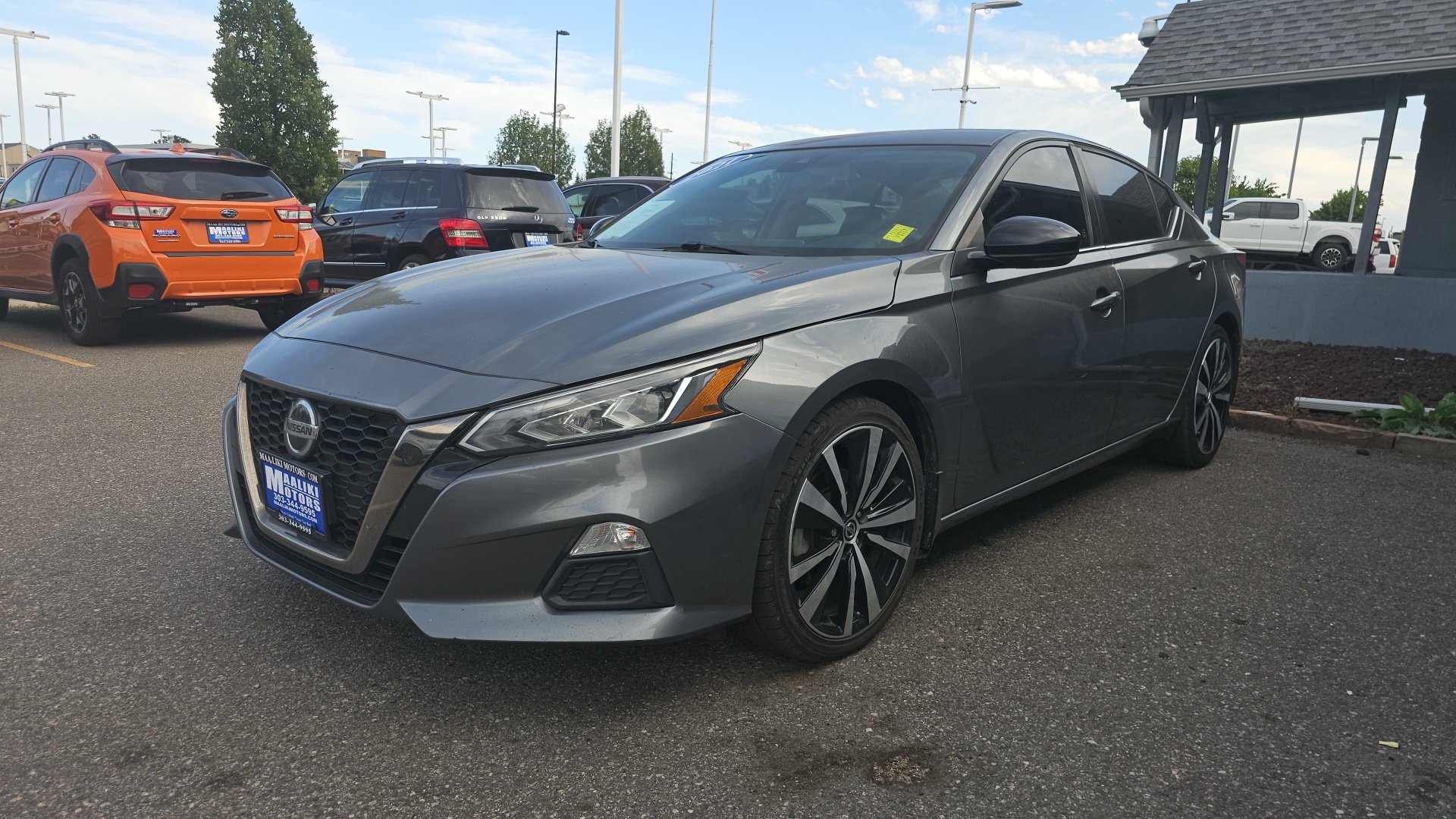 2021 NISSAN ALTIMA 2.5 SR Sedan With Backup Camera, Bluetooth, Remote 3