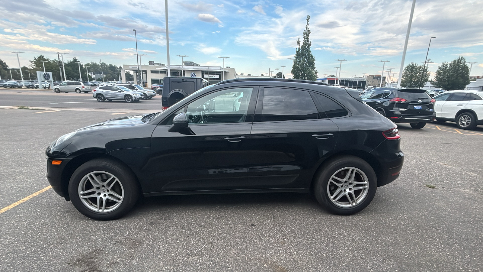 2018 Porsche Macan  AWD, Turbo Engine, Leather, Backup Camera, Blueto 4