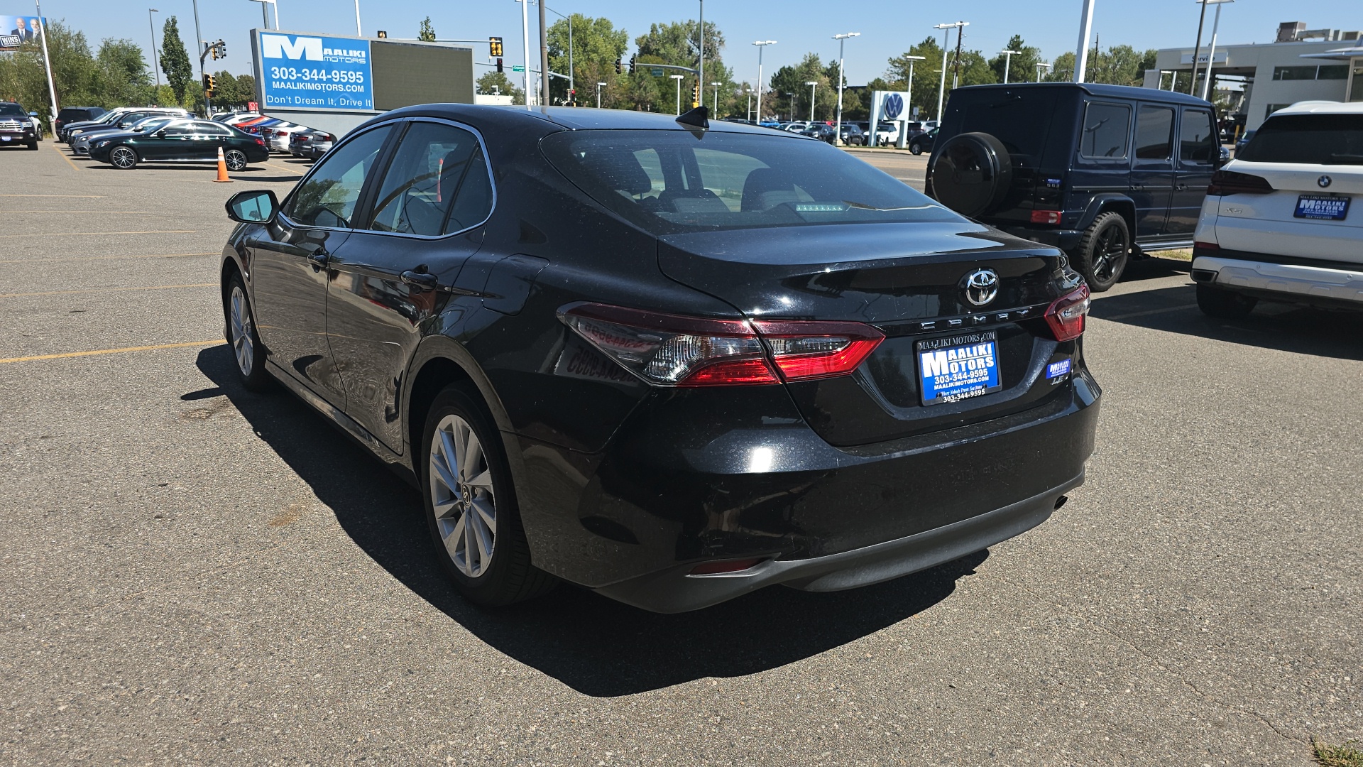 2024 Toyota Camry LE One-Owner, Backup Camera, Bluetooth, Efficient  4