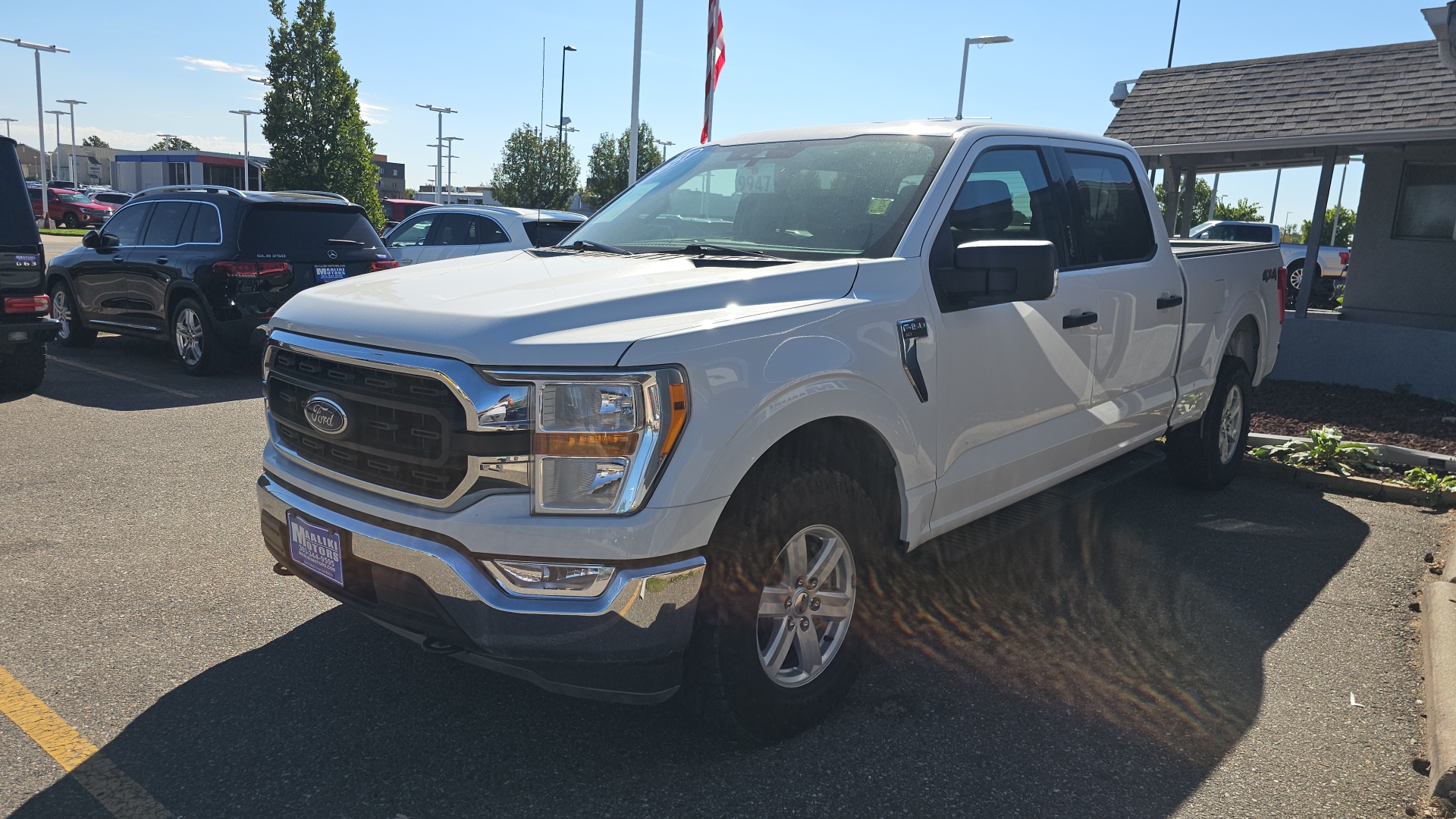 2021 Ford F-150  Crew Cab, 4WD, Clean CARFAX, No Accidents 3