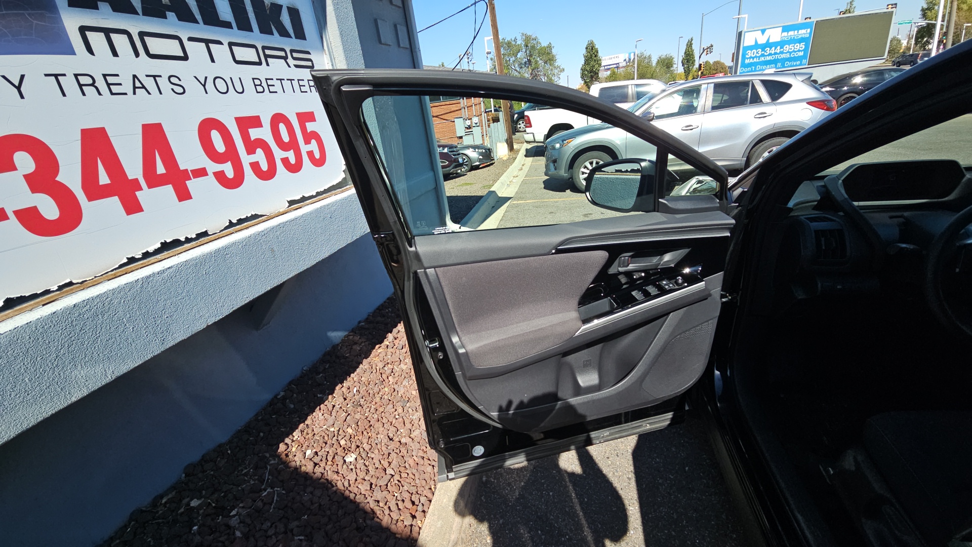 2023 Subaru Solterra  AWD Wagon, Clean CARFAX, No Accidents 9