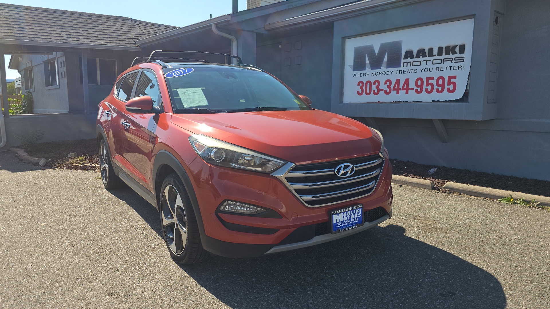 2017 Hyundai TUCSON Limited AWD for Superior Control and Traction 1