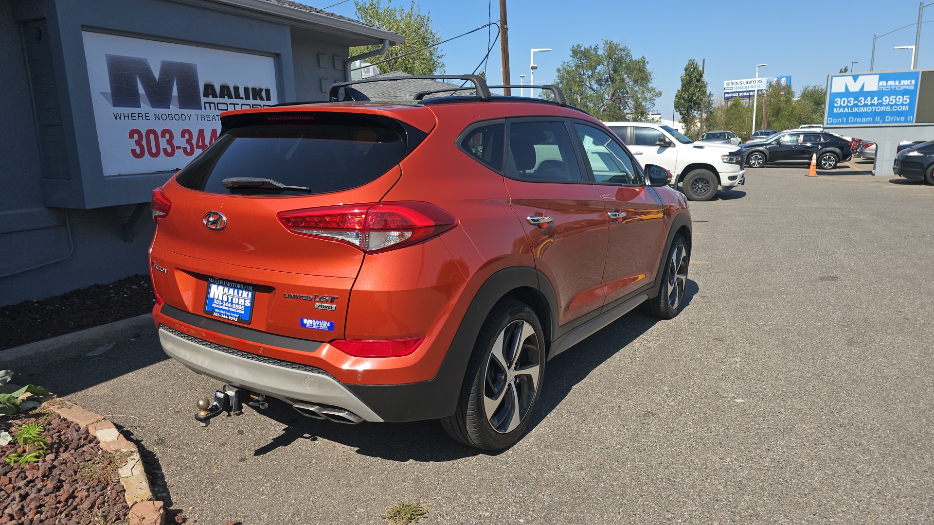 2017 Hyundai TUCSON Limited AWD for Superior Control and Traction 4