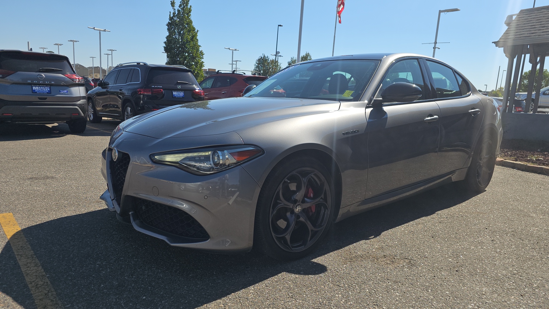 2019 Alfa Romeo Giulia Ti Sport Luxurious AWD Performance, Italian Elegan 3