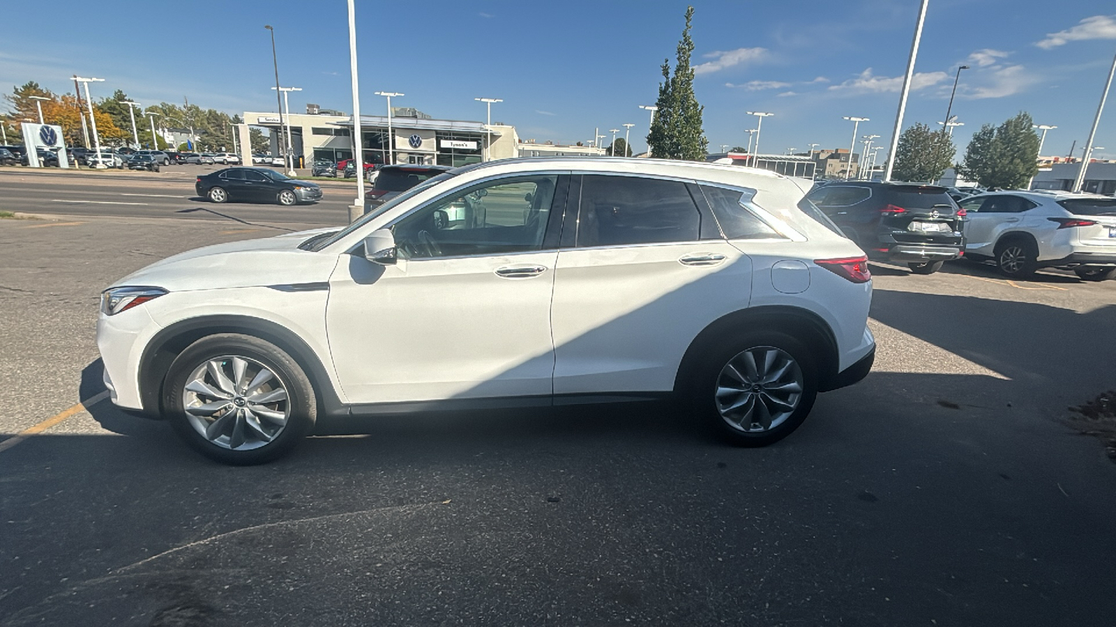 2019 INFINITI QX50 Essential  4