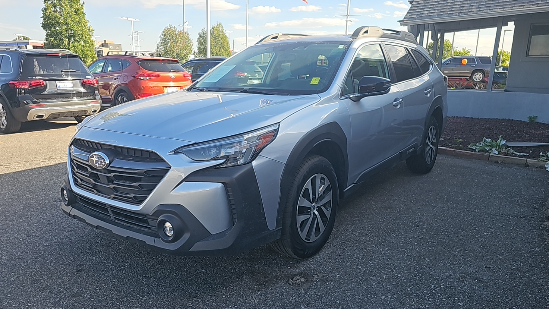 2023 Subaru Outback Premium AWD, Heated Seats, Backup Camera, Bluetoot 3