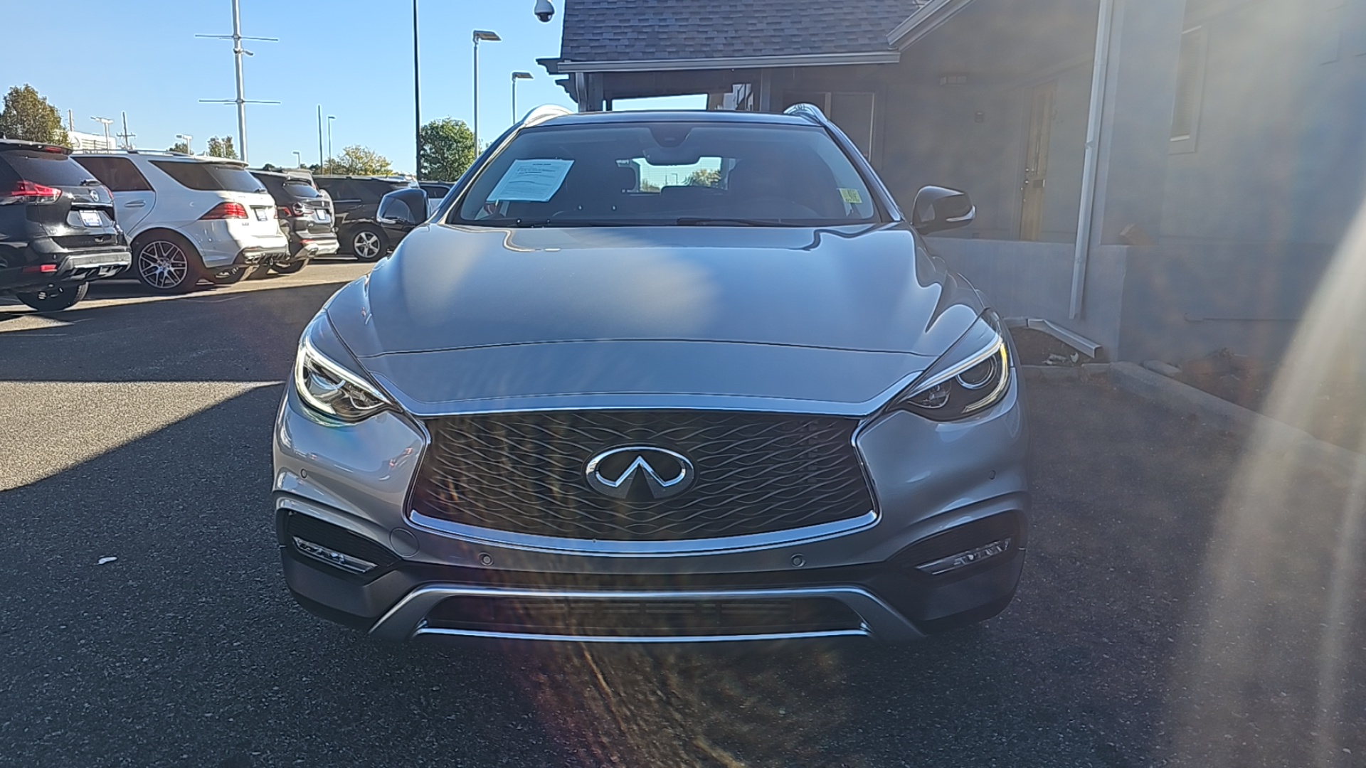 2017 INFINITI QX30  AWD Wagon, Luxurious And Versatile 2