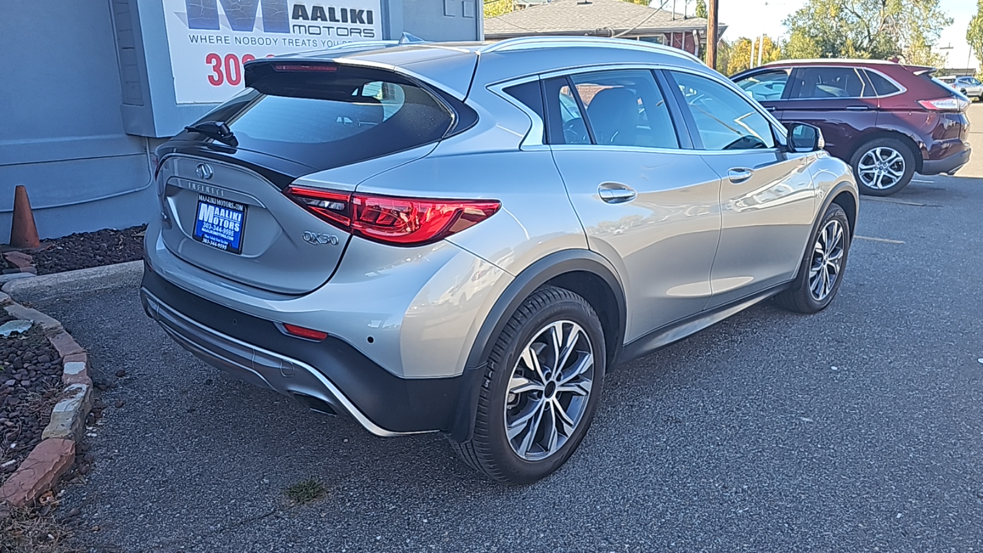 2017 INFINITI QX30  AWD Wagon, Luxurious And Versatile 5