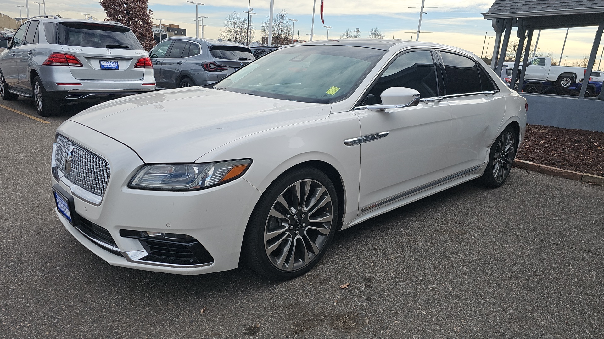 2017 Lincoln Continental Reserve AWD Sedan With Twin Turbo, Leather, and Na 3