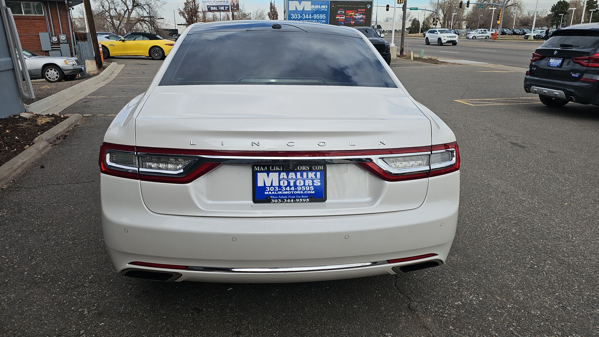 2017 Lincoln Continental Reserve AWD Sedan With Twin Turbo, Leather, and Na 5