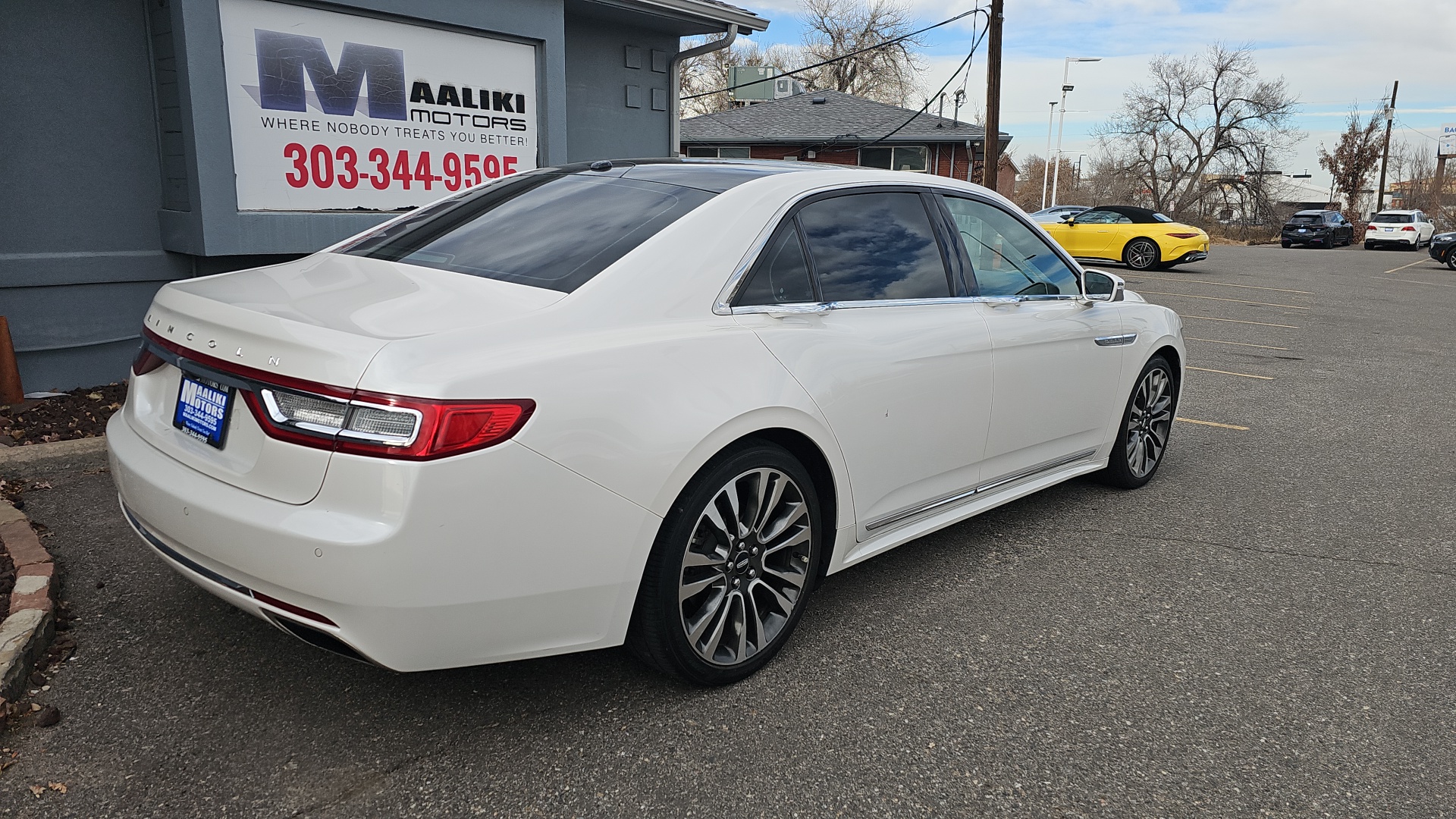 2017 Lincoln Continental Reserve AWD Sedan With Twin Turbo, Leather, and Na 6