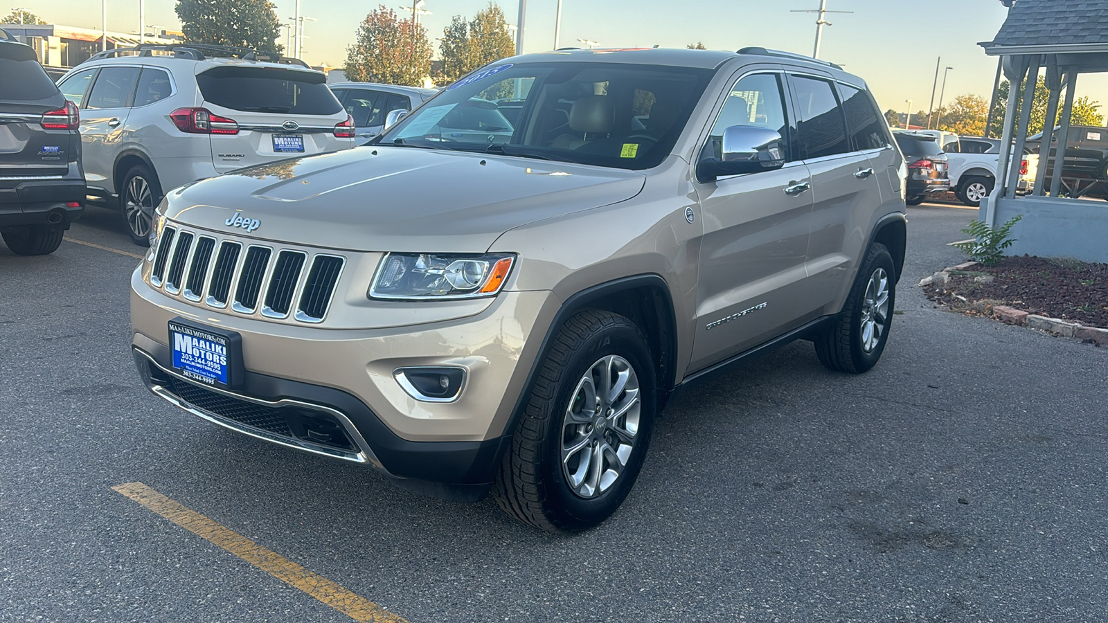 2015 Jeep Grand Cherokee Limited 4WD, Heated Seats, Leather, Remote Start,  3