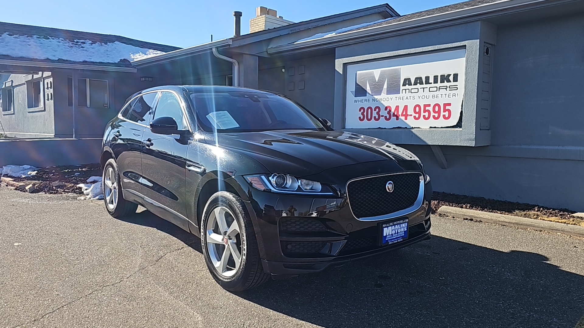 2017 Jaguar F-PACE 35t Premium AWD Luxury with Supercharged V6 and Su 1