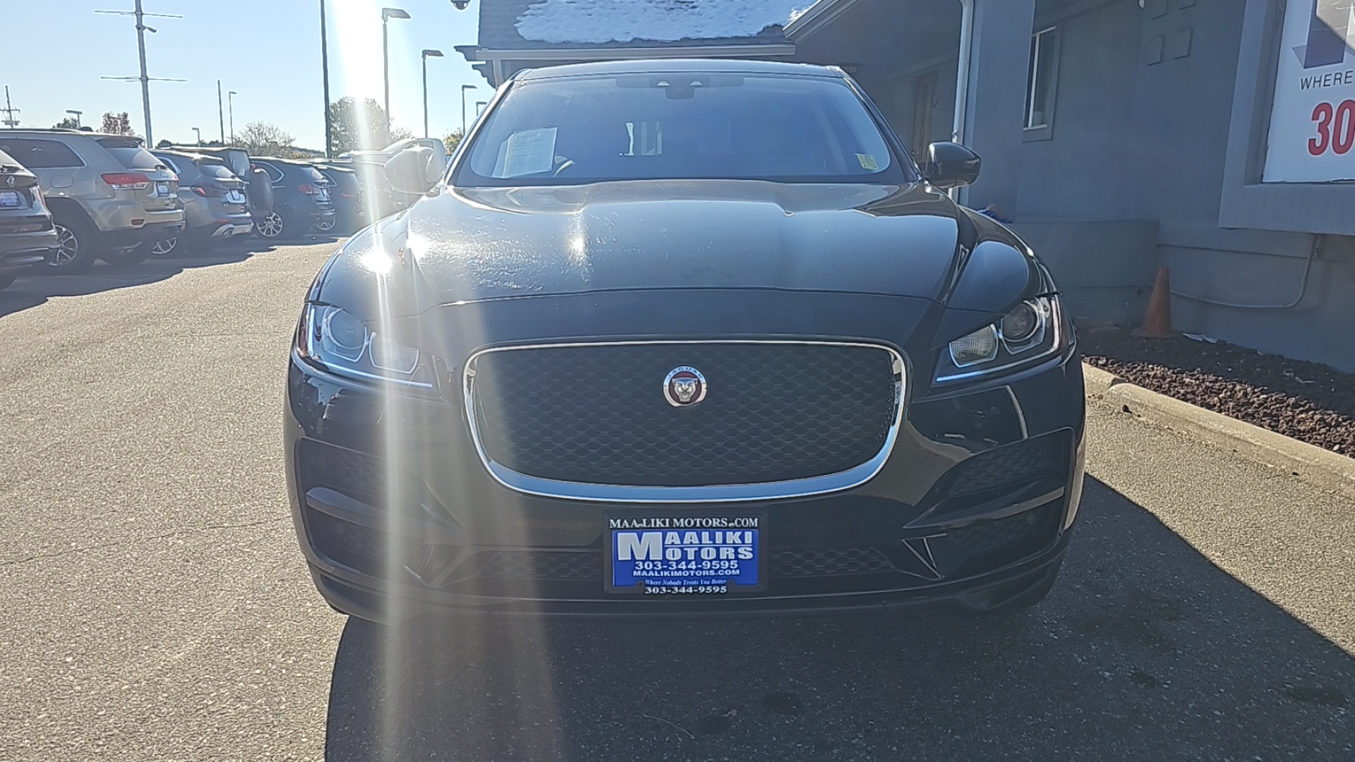 2017 Jaguar F-PACE 35t Premium AWD Luxury with Supercharged V6 and Su 2