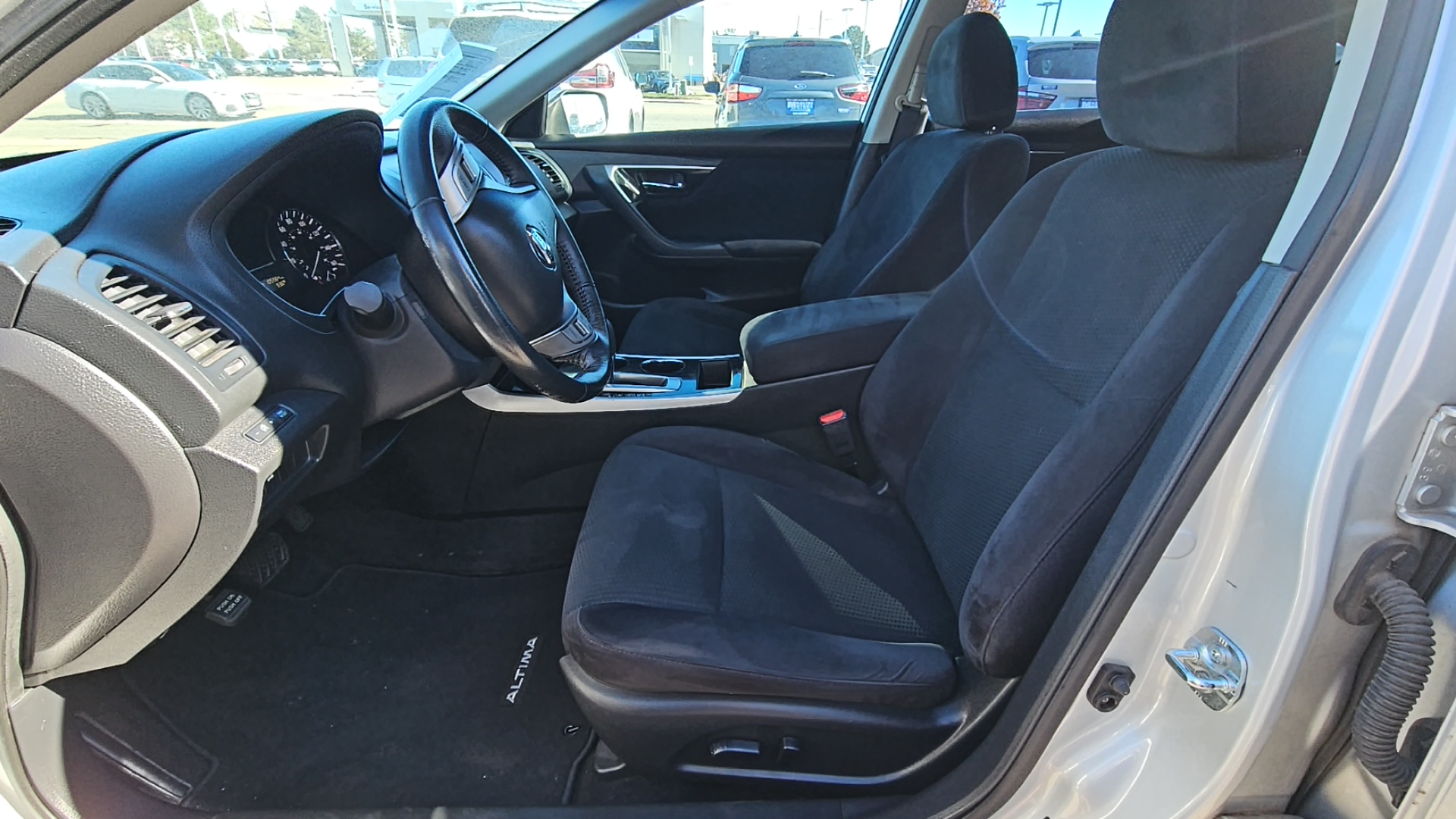 2014 Nissan Altima  One Owner, Well-Maintained, Ready for New Adventu 10