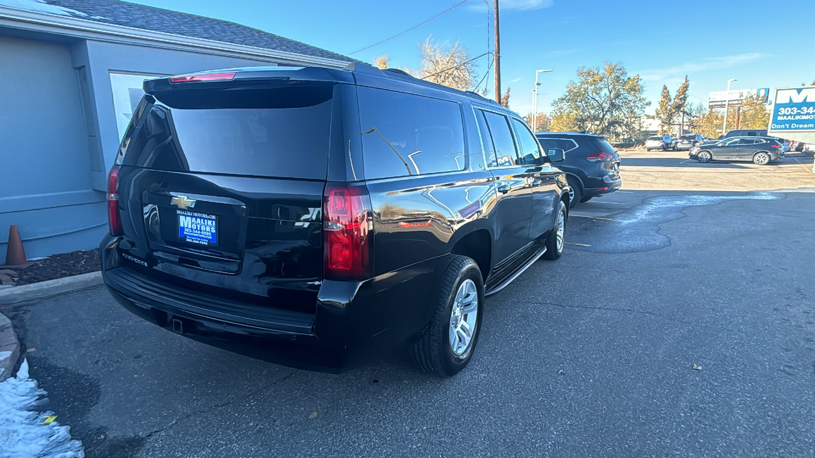 2018 Chevrolet Suburban LT One Owner, 4WD, Leather, Heated Seats, Remote S 9