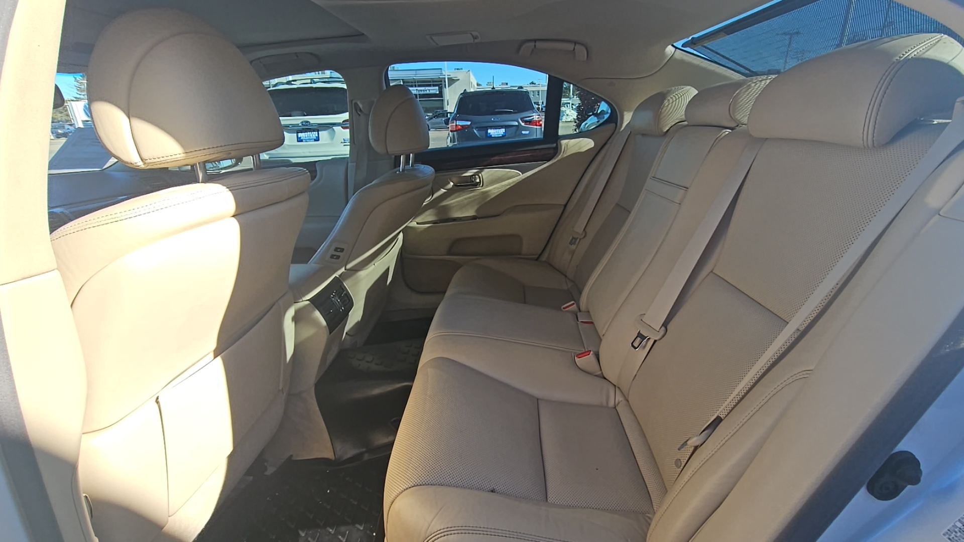 2016 Lexus LS 460  Luxurious Ride with Navigation, Sunroof, and Prem 24