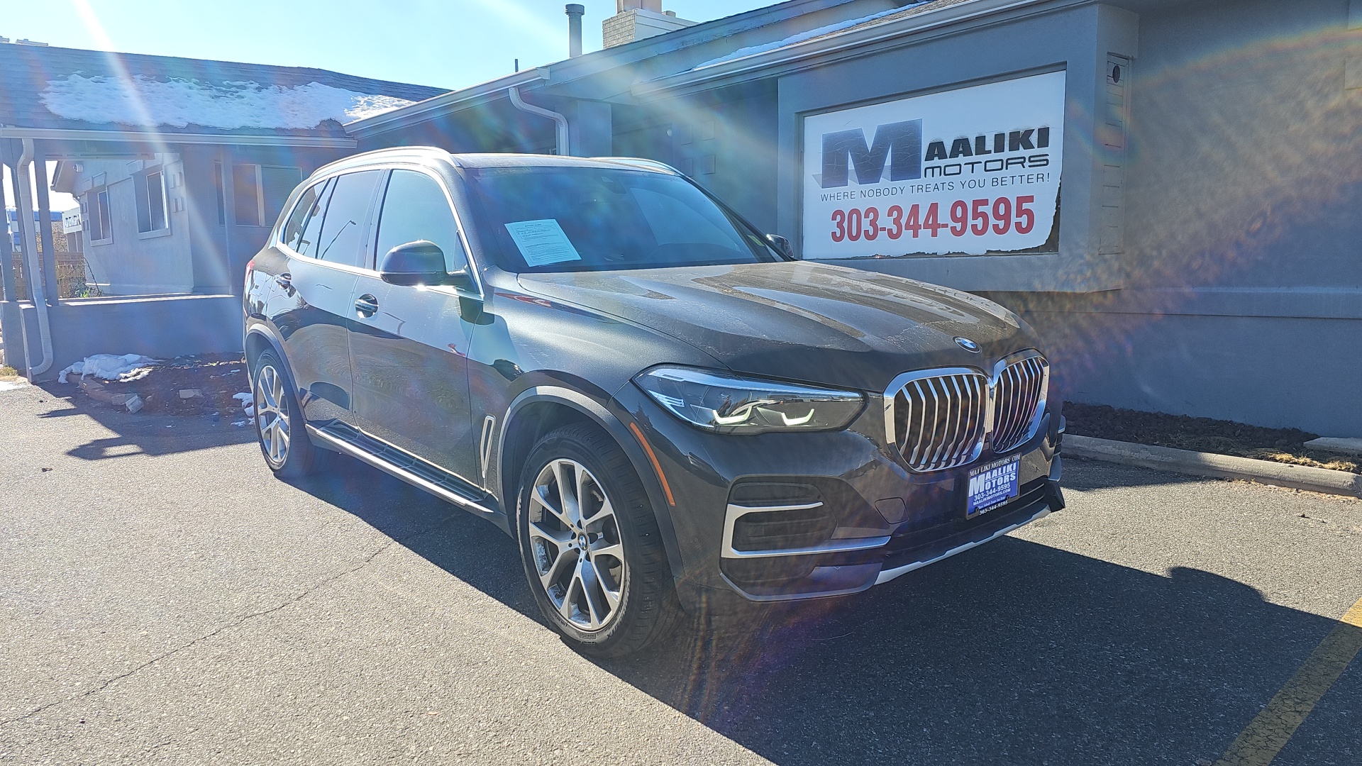 2023 BMW X5 xDrive40i AWD Luxury with Navigation, Sunroof, and 1