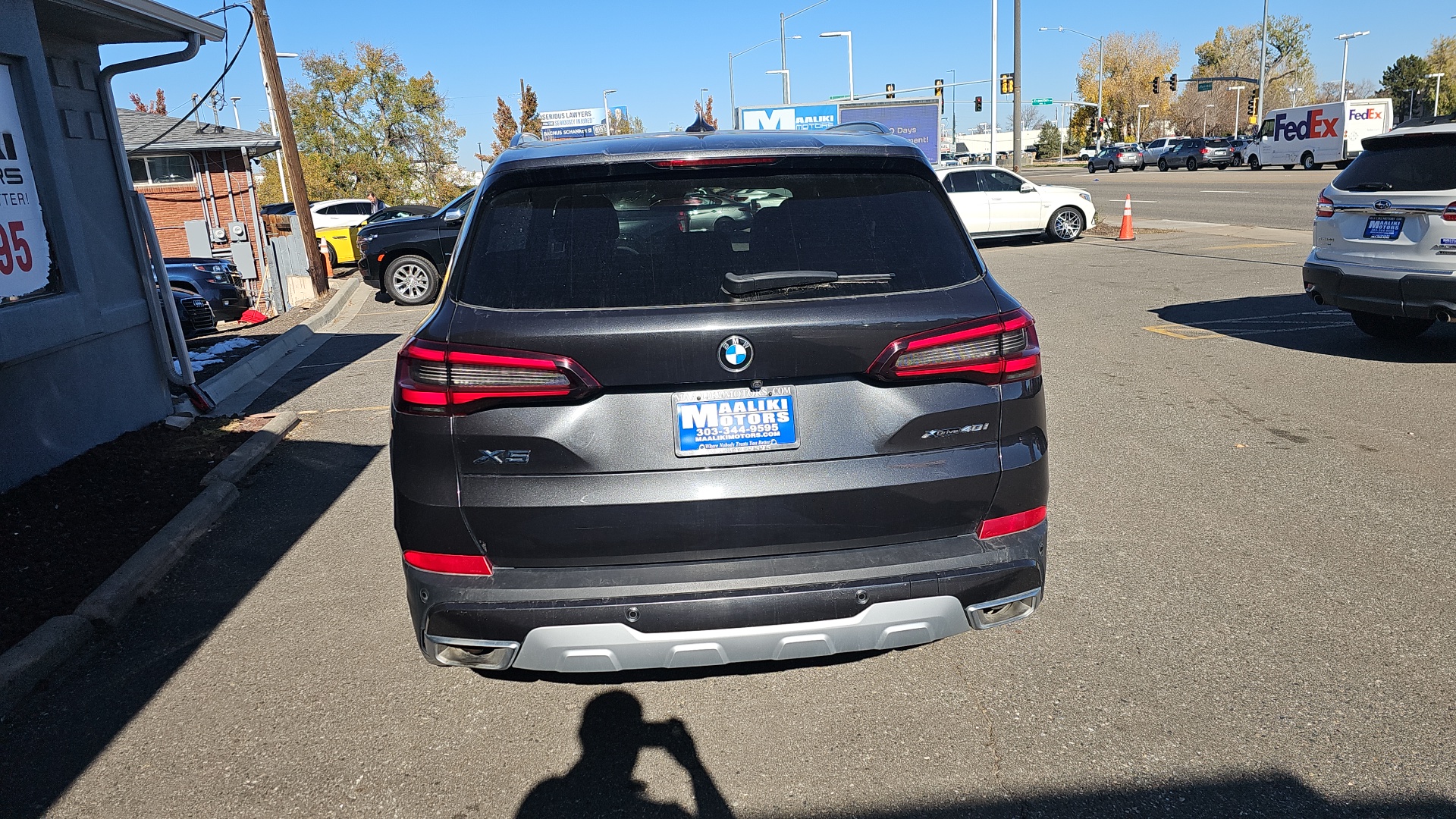 2023 BMW X5 xDrive40i AWD Luxury with Navigation, Sunroof, and 5